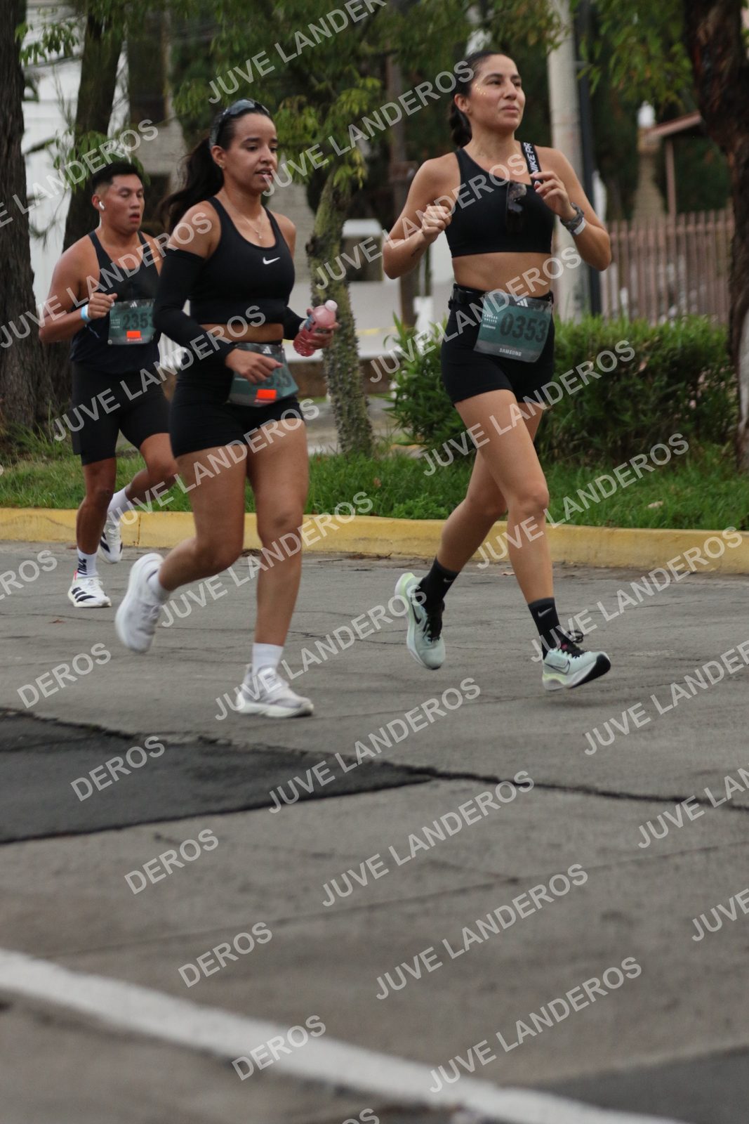 Foto de ADIDAS SPLITS GUADALAJARA 15K / 30K en Av. San Ignacio esquina Av. Ignacio L. Vallarta, Zapopan a las 06:53 · dorsal 353, 235