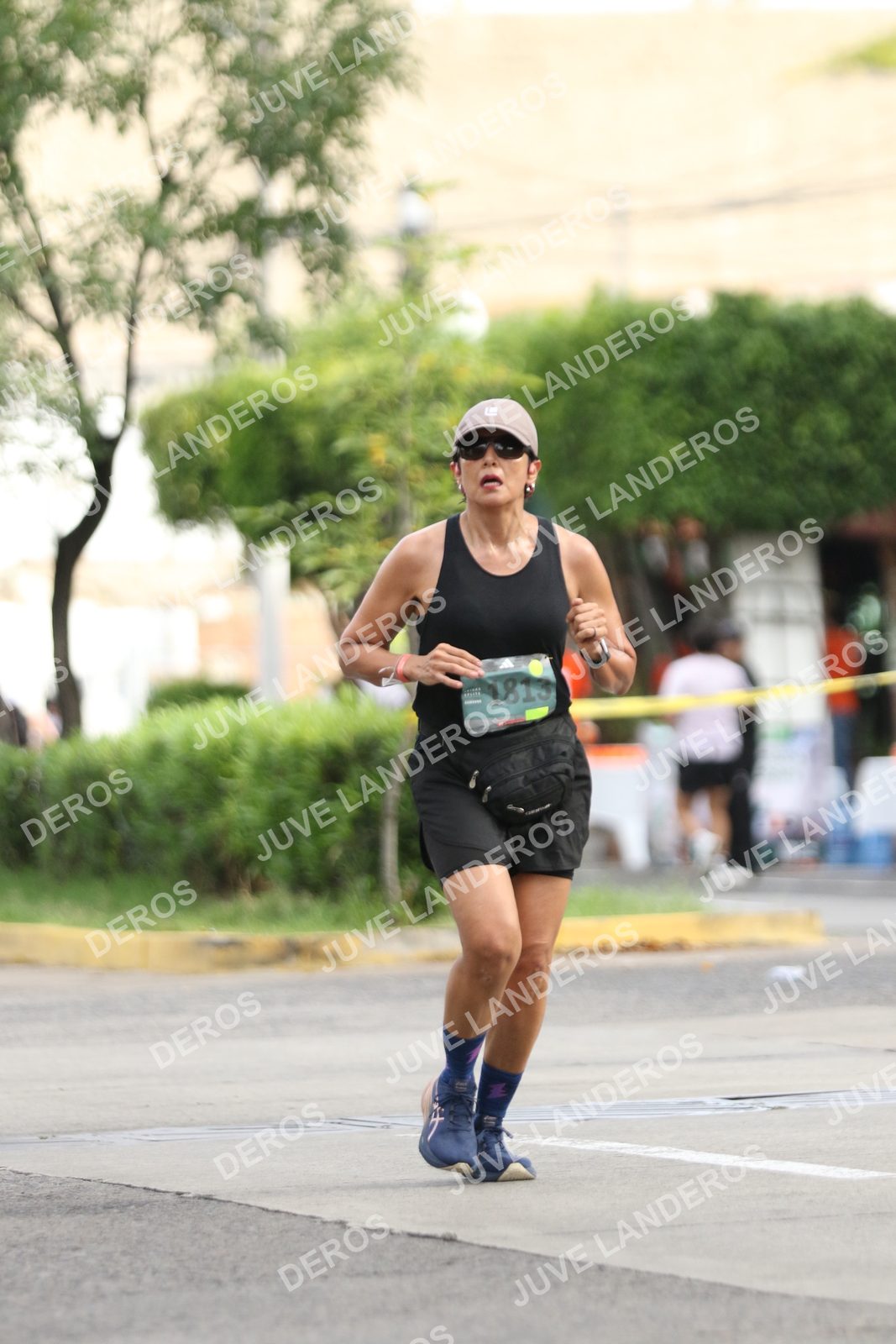 Foto de ADIDAS SPLITS GUADALAJARA 15K / 30K en Av. San Ignacio esquina Av. Ignacio L. Vallarta, Zapopan a las 09:02 · dorsal 1813
