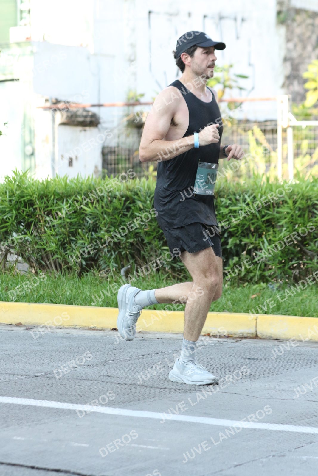 Foto de ADIDAS SPLITS GUADALAJARA 15K / 30K en Av. San Ignacio esquina Av. Ignacio L. Vallarta, Zapopan a las 08:02 · dorsal 30