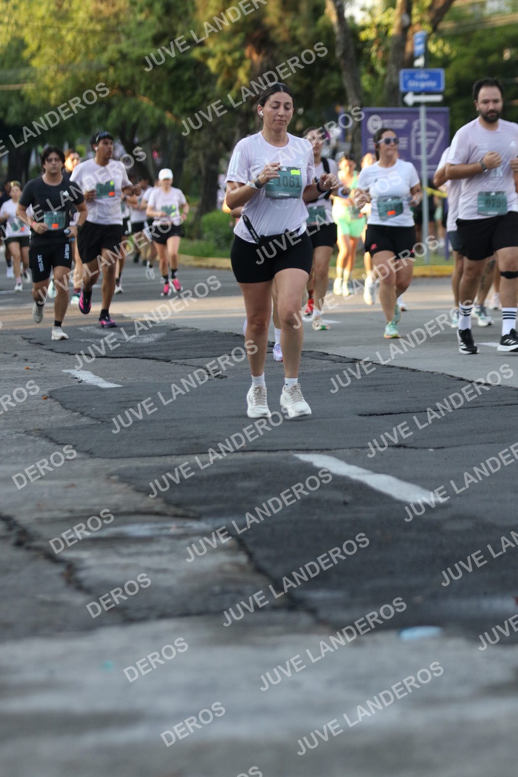 Foto de ADIDAS SPLITS GUADALAJARA 15K / 30K en Av. San Ignacio esquina Av. Ignacio L. Vallarta, Zapopan a las 07:17 · dorsal 790, 1061