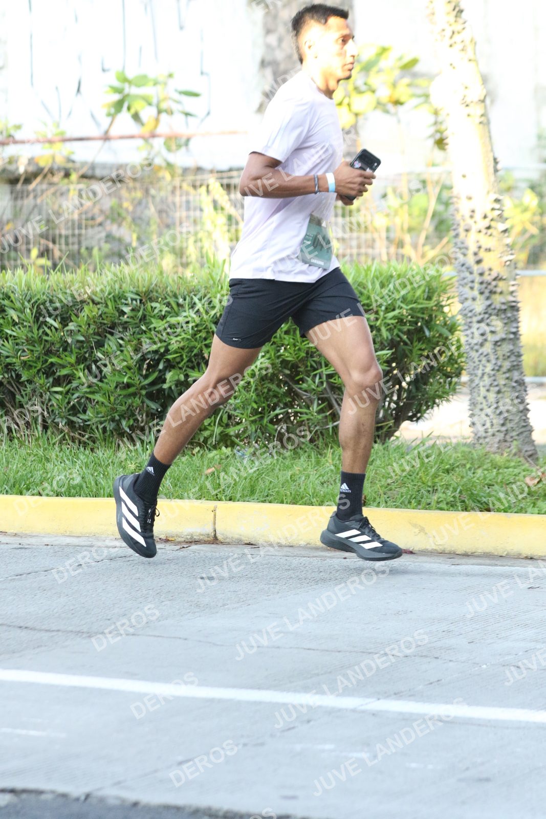 Foto de ADIDAS SPLITS GUADALAJARA 15K / 30K en Av. San Ignacio esquina Av. Ignacio L. Vallarta, Zapopan a las 08:02 · dorsal 44