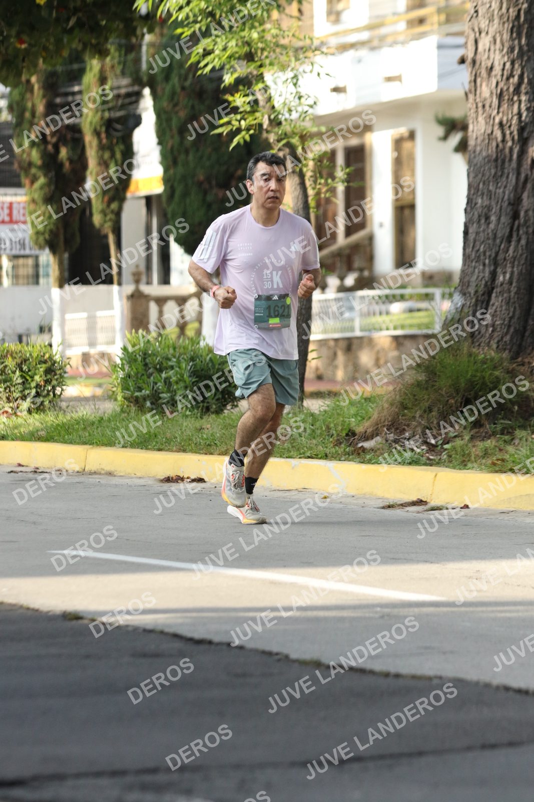 Foto de ADIDAS SPLITS GUADALAJARA 15K / 30K en Av. San Ignacio esquina Av. Ignacio L. Vallarta, Zapopan a las 08:31 · dorsal 1621, 15, 30