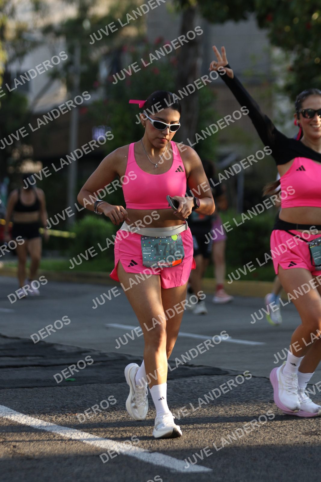 Foto de ADIDAS SPLITS GUADALAJARA 15K / 30K en Av. San Ignacio esquina Av. Ignacio L. Vallarta, Zapopan a las 07:50 · dorsal 1785