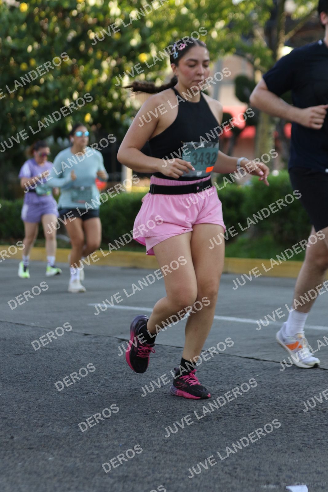Foto de ADIDAS SPLITS GUADALAJARA 15K / 30K en Av. San Ignacio esquina Av. Ignacio L. Vallarta, Zapopan a las 07:46 · dorsal 3432