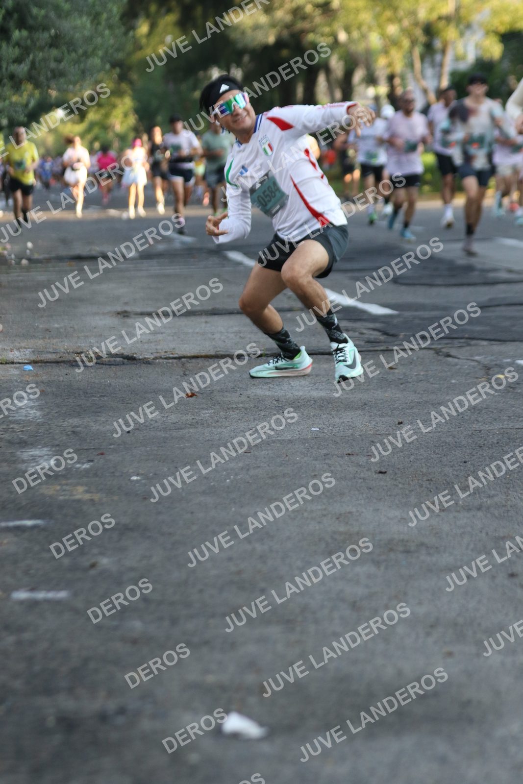Foto de ADIDAS SPLITS GUADALAJARA 15K / 30K en Av. San Ignacio esquina Av. Ignacio L. Vallarta, Zapopan a las 07:32 · dorsal 584