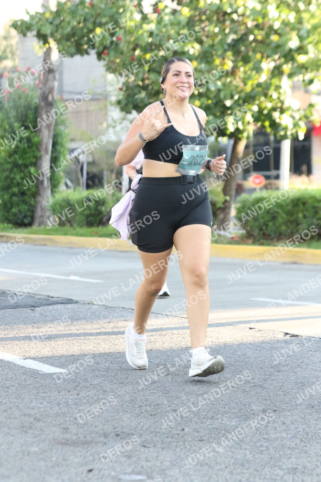 Foto de ADIDAS SPLITS GUADALAJARA 15K / 30K en Av. San Ignacio esquina Av. Ignacio L. Vallarta, Zapopan a las 07:55 · dorsal 2625