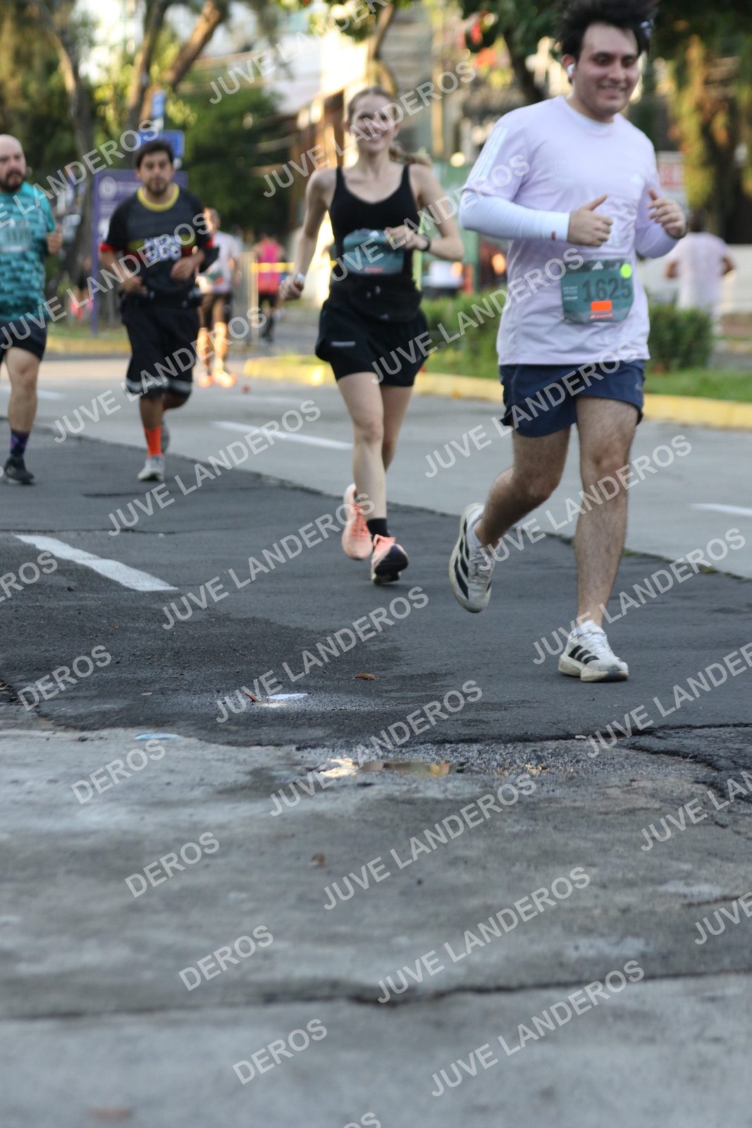 Foto de ADIDAS SPLITS GUADALAJARA 15K / 30K en Av. San Ignacio esquina Av. Ignacio L. Vallarta, Zapopan a las 07:20 · dorsal 1625