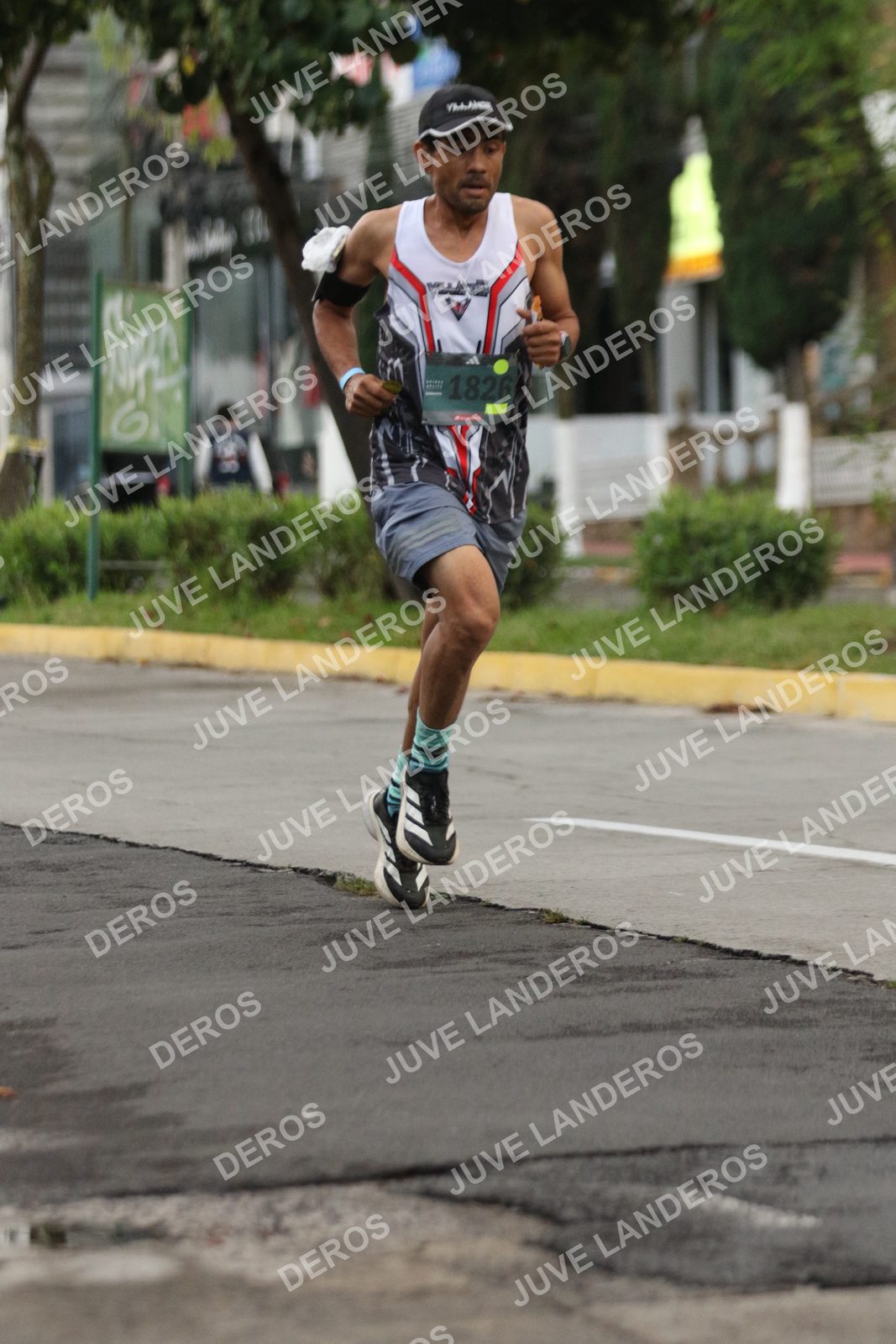 Foto de ADIDAS SPLITS GUADALAJARA 15K / 30K en Av. San Ignacio esquina Av. Ignacio L. Vallarta, Zapopan a las 06:50 · dorsal 1826