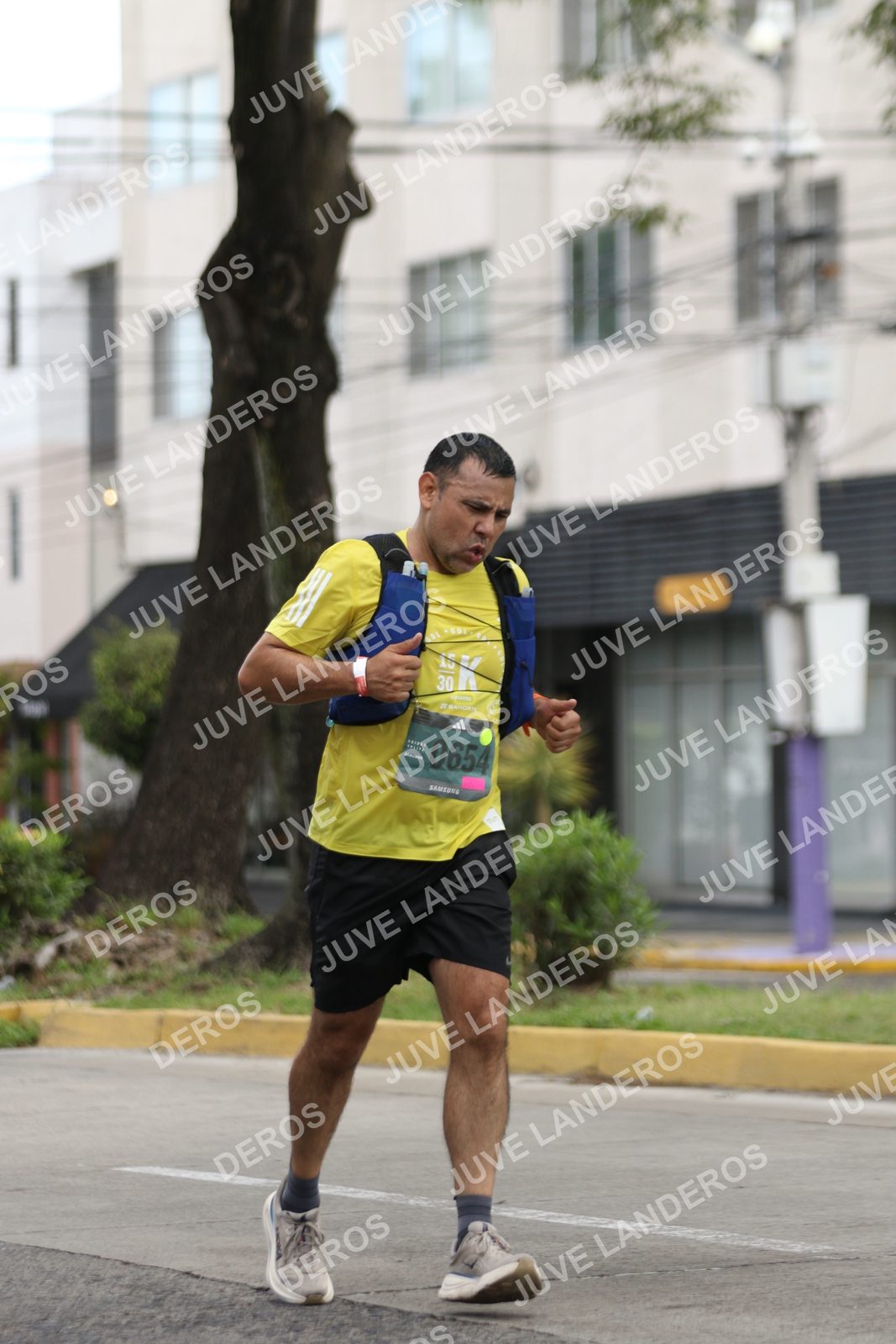 Foto de ADIDAS SPLITS GUADALAJARA 15K / 30K en Av. San Ignacio esquina Av. Ignacio L. Vallarta, Zapopan a las 09:08 · dorsal 654, 30