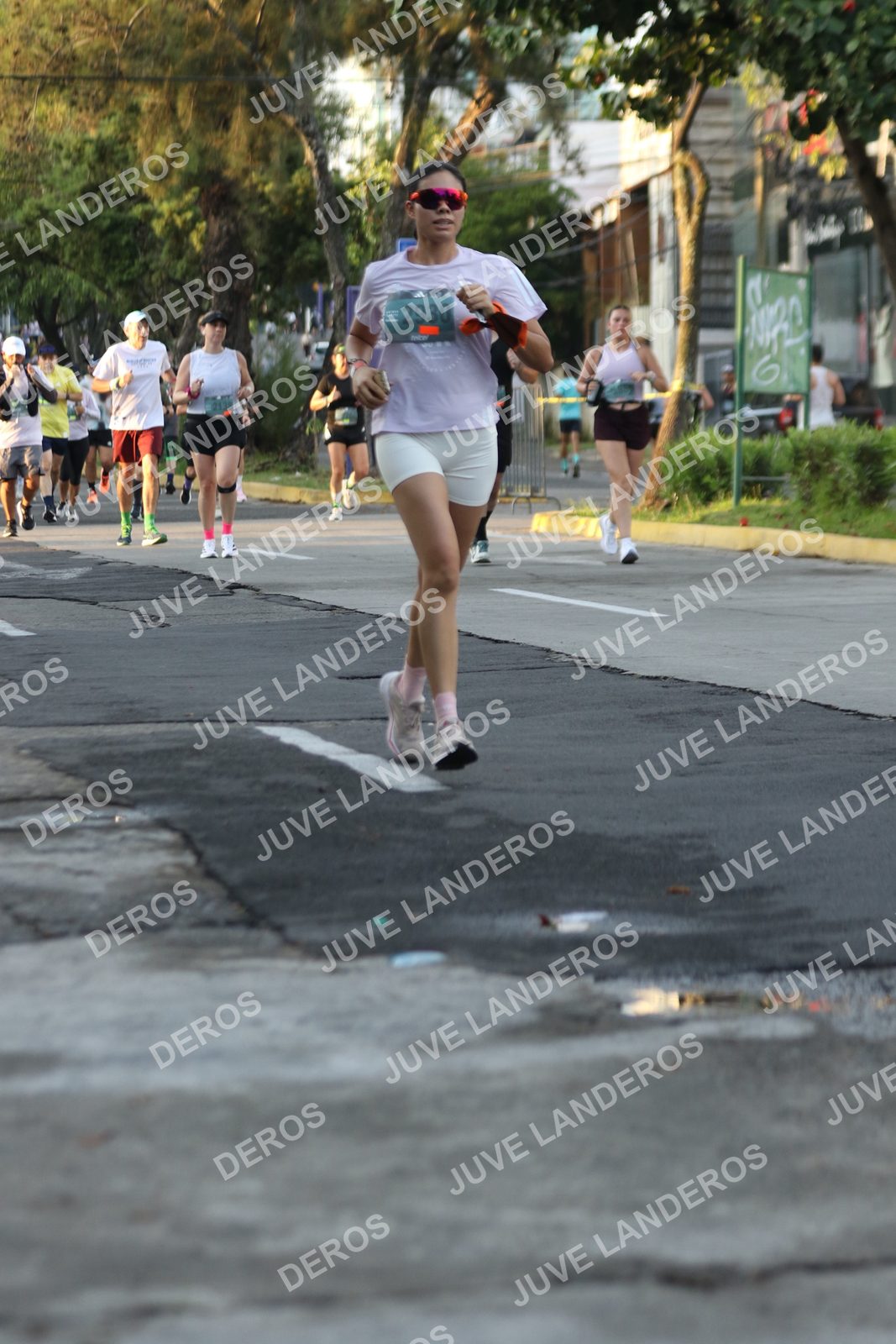 Foto de ADIDAS SPLITS GUADALAJARA 15K / 30K en Av. San Ignacio esquina Av. Ignacio L. Vallarta, Zapopan a las 07:13 · dorsal 2930