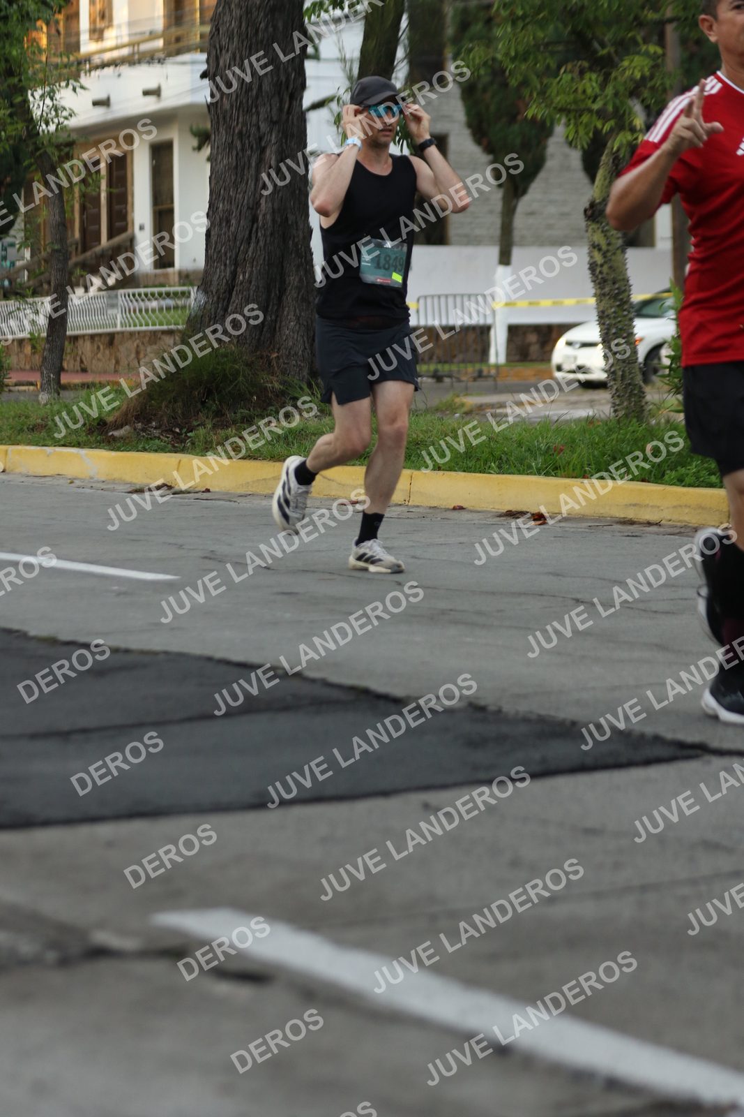 Foto de ADIDAS SPLITS GUADALAJARA 15K / 30K en Av. San Ignacio esquina Av. Ignacio L. Vallarta, Zapopan a las 07:03 · dorsal 1849