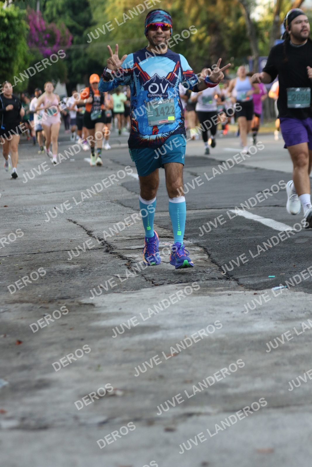 Foto de ADIDAS SPLITS GUADALAJARA 15K / 30K en Av. San Ignacio esquina Av. Ignacio L. Vallarta, Zapopan a las 07:10 · dorsal 1422, 2696