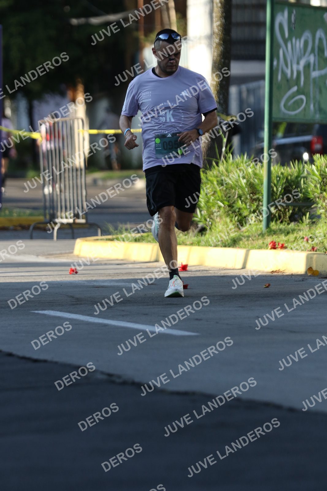 Foto de ADIDAS SPLITS GUADALAJARA 15K / 30K en Av. San Ignacio esquina Av. Ignacio L. Vallarta, Zapopan a las 08:01 · dorsal 956
