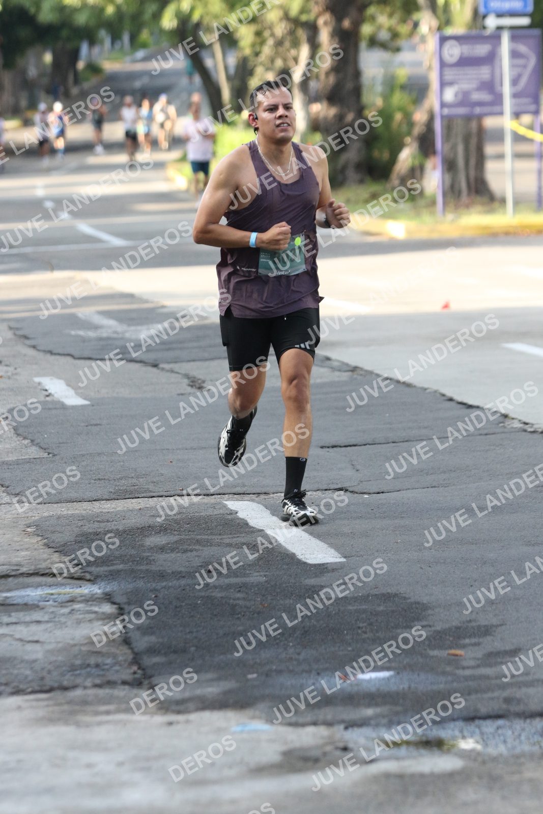 Foto de ADIDAS SPLITS GUADALAJARA 15K / 30K en Av. San Ignacio esquina Av. Ignacio L. Vallarta, Zapopan a las 08:15