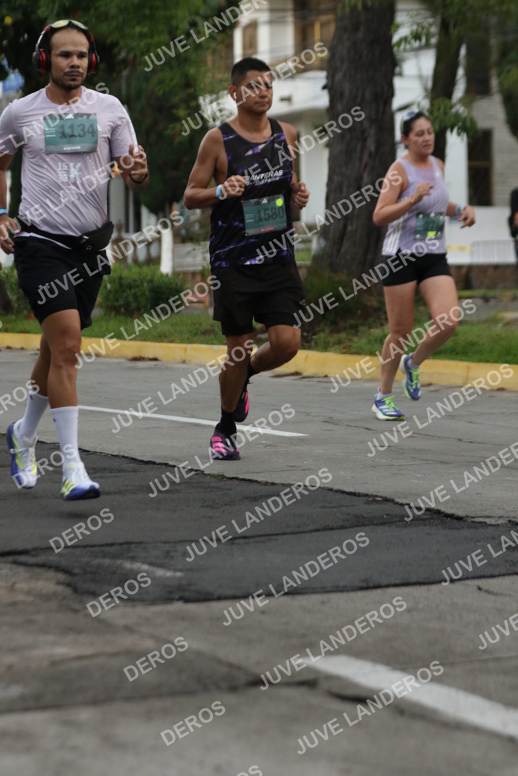 Foto de ADIDAS SPLITS GUADALAJARA 15K / 30K en Av. San Ignacio esquina Av. Ignacio L. Vallarta, Zapopan a las 06:55 · dorsal 1134, 1580