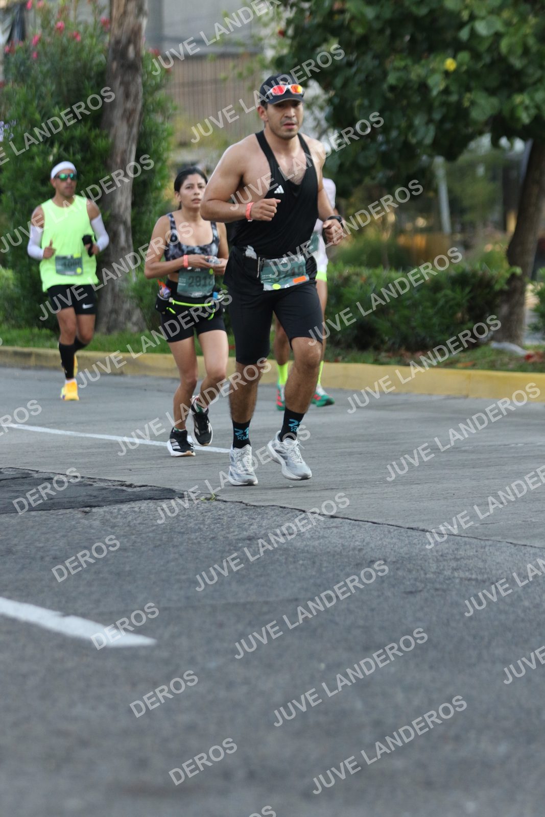 Foto de ADIDAS SPLITS GUADALAJARA 15K / 30K en Av. San Ignacio esquina Av. Ignacio L. Vallarta, Zapopan a las 07:29 · dorsal 2818