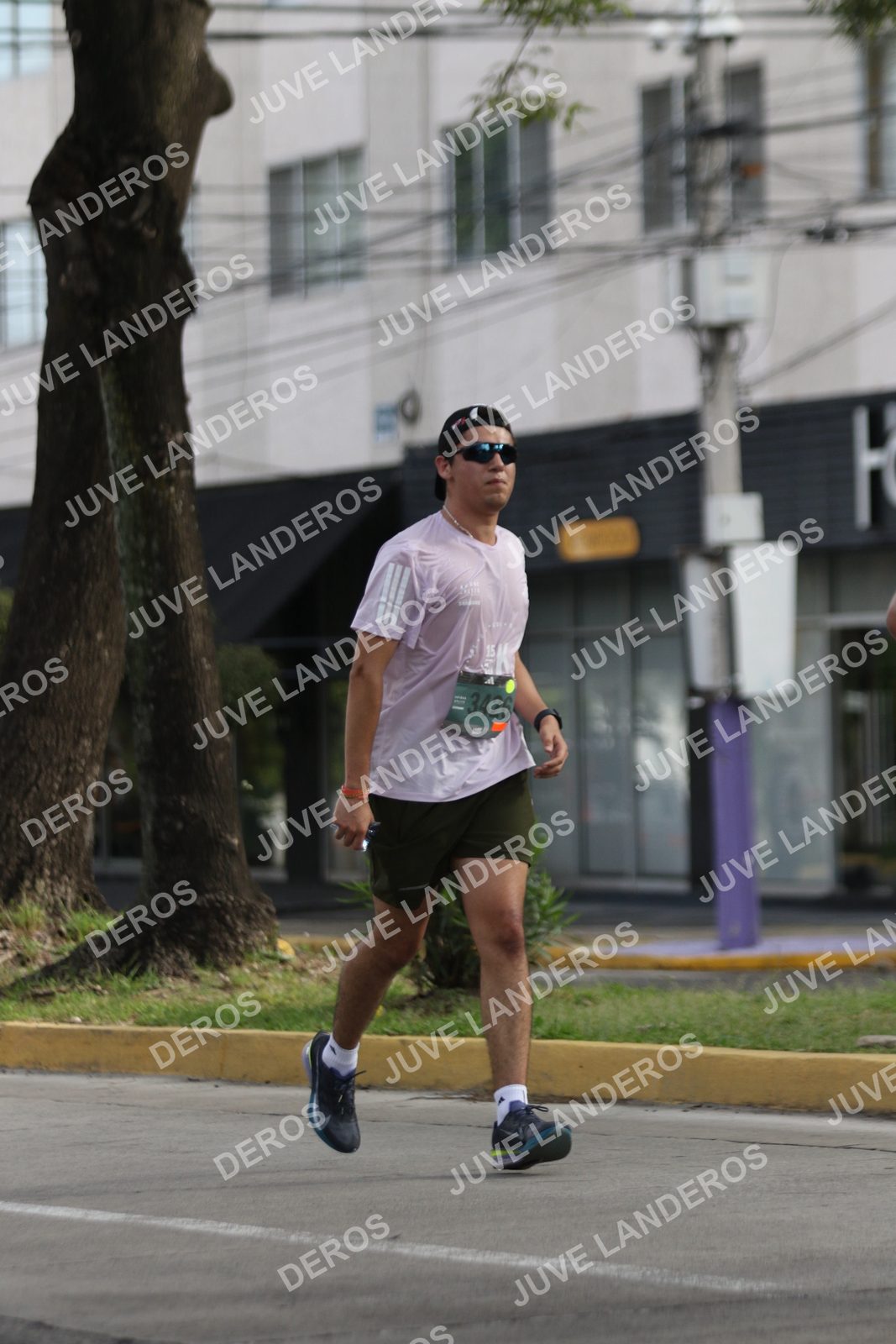 Foto de ADIDAS SPLITS GUADALAJARA 15K / 30K en Av. San Ignacio esquina Av. Ignacio L. Vallarta, Zapopan a las 09:01 · dorsal 3426