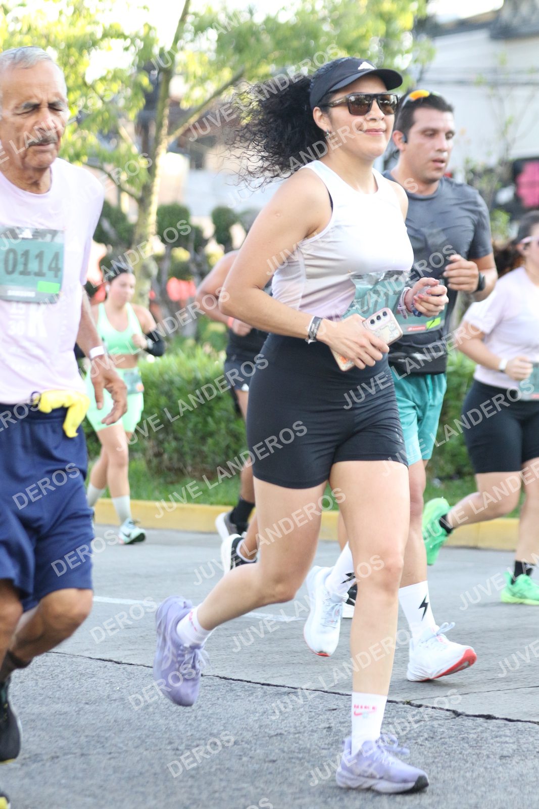 Foto de ADIDAS SPLITS GUADALAJARA 15K / 30K en Av. San Ignacio esquina Av. Ignacio L. Vallarta, Zapopan a las 07:47 · dorsal 30