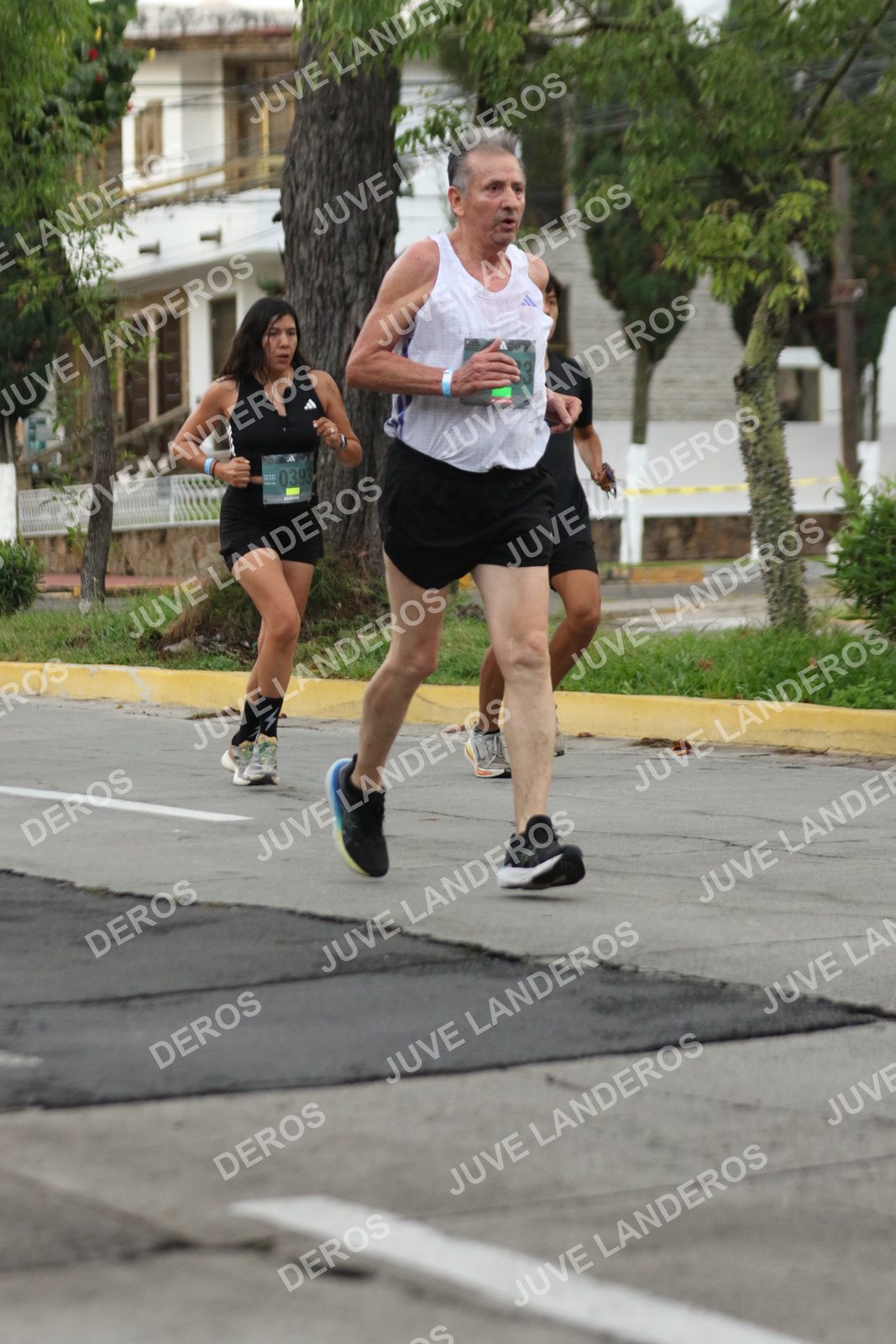 Foto de ADIDAS SPLITS GUADALAJARA 15K / 30K en Av. San Ignacio esquina Av. Ignacio L. Vallarta, Zapopan a las 06:56 · dorsal 393