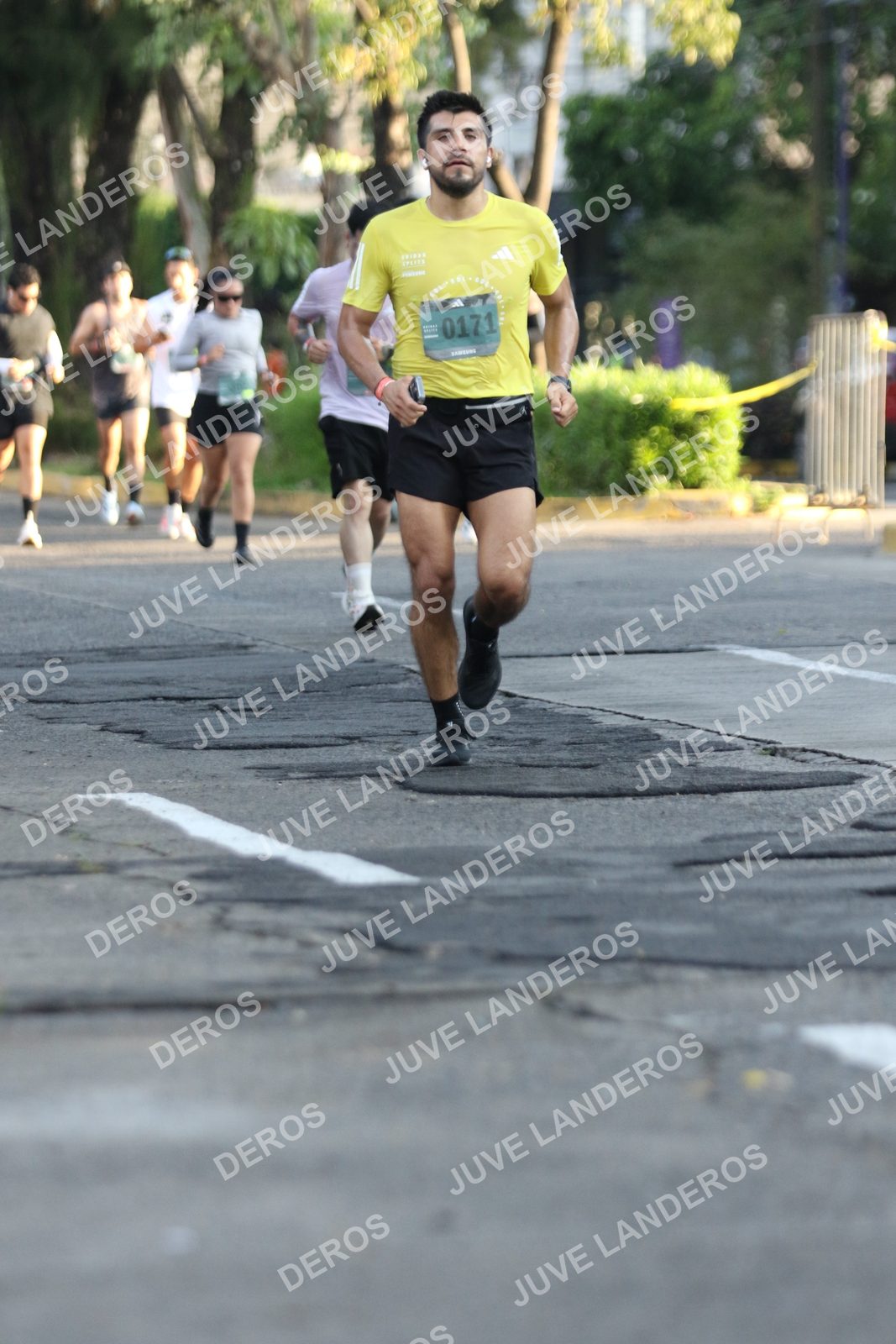Foto de ADIDAS SPLITS GUADALAJARA 15K / 30K en Av. San Ignacio esquina Av. Ignacio L. Vallarta, Zapopan a las 07:31 · dorsal 171