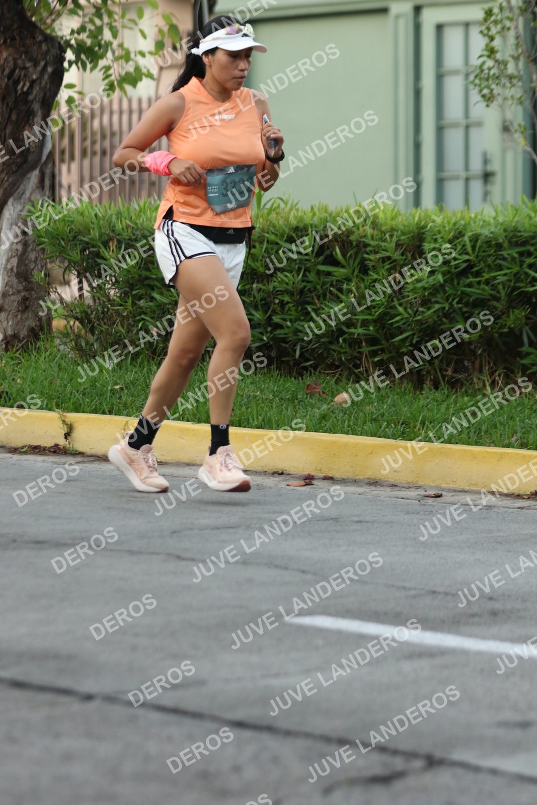 Foto de ADIDAS SPLITS GUADALAJARA 15K / 30K en Av. San Ignacio esquina Av. Ignacio L. Vallarta, Zapopan a las 07:05 · dorsal 3332