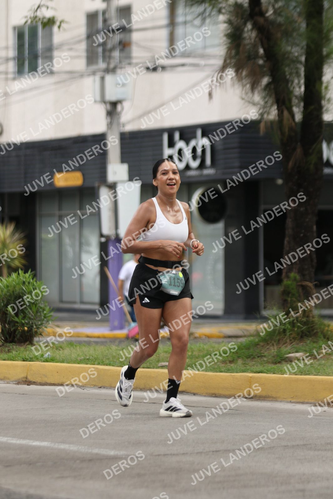 Foto de ADIDAS SPLITS GUADALAJARA 15K / 30K en Av. San Ignacio esquina Av. Ignacio L. Vallarta, Zapopan a las 09:09 · dorsal 1159