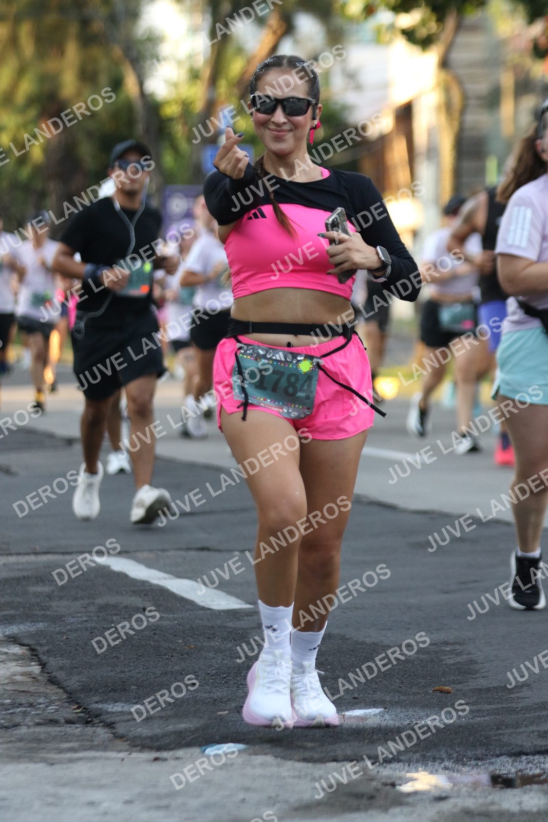 Foto de ADIDAS SPLITS GUADALAJARA 15K / 30K en Av. San Ignacio esquina Av. Ignacio L. Vallarta, Zapopan a las 07:16 · dorsal 1784