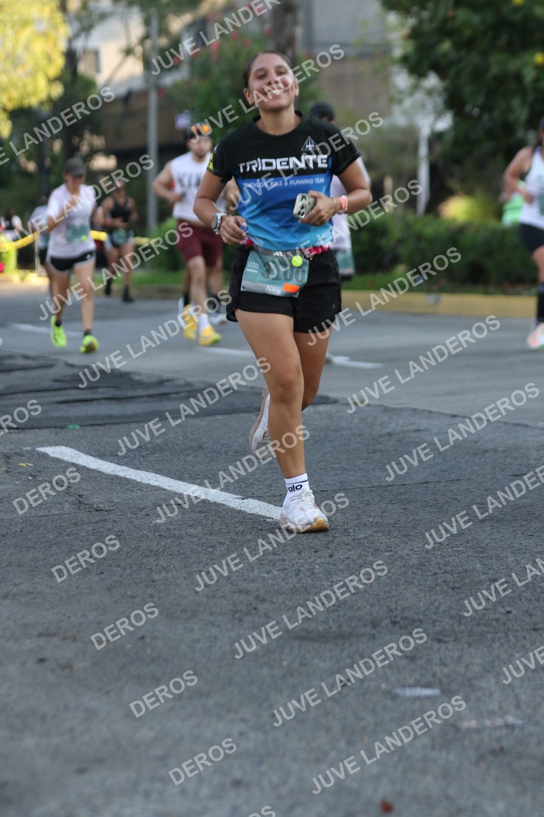 Foto de ADIDAS SPLITS GUADALAJARA 15K / 30K en Av. San Ignacio esquina Av. Ignacio L. Vallarta, Zapopan a las 07:38 · dorsal 3100