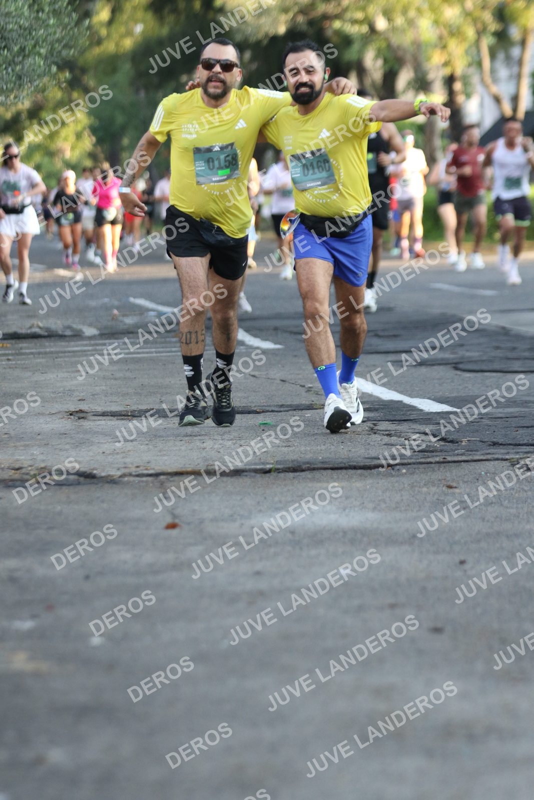 Foto de ADIDAS SPLITS GUADALAJARA 15K / 30K en Av. San Ignacio esquina Av. Ignacio L. Vallarta, Zapopan a las 07:32 · dorsal 158, 160, 2015