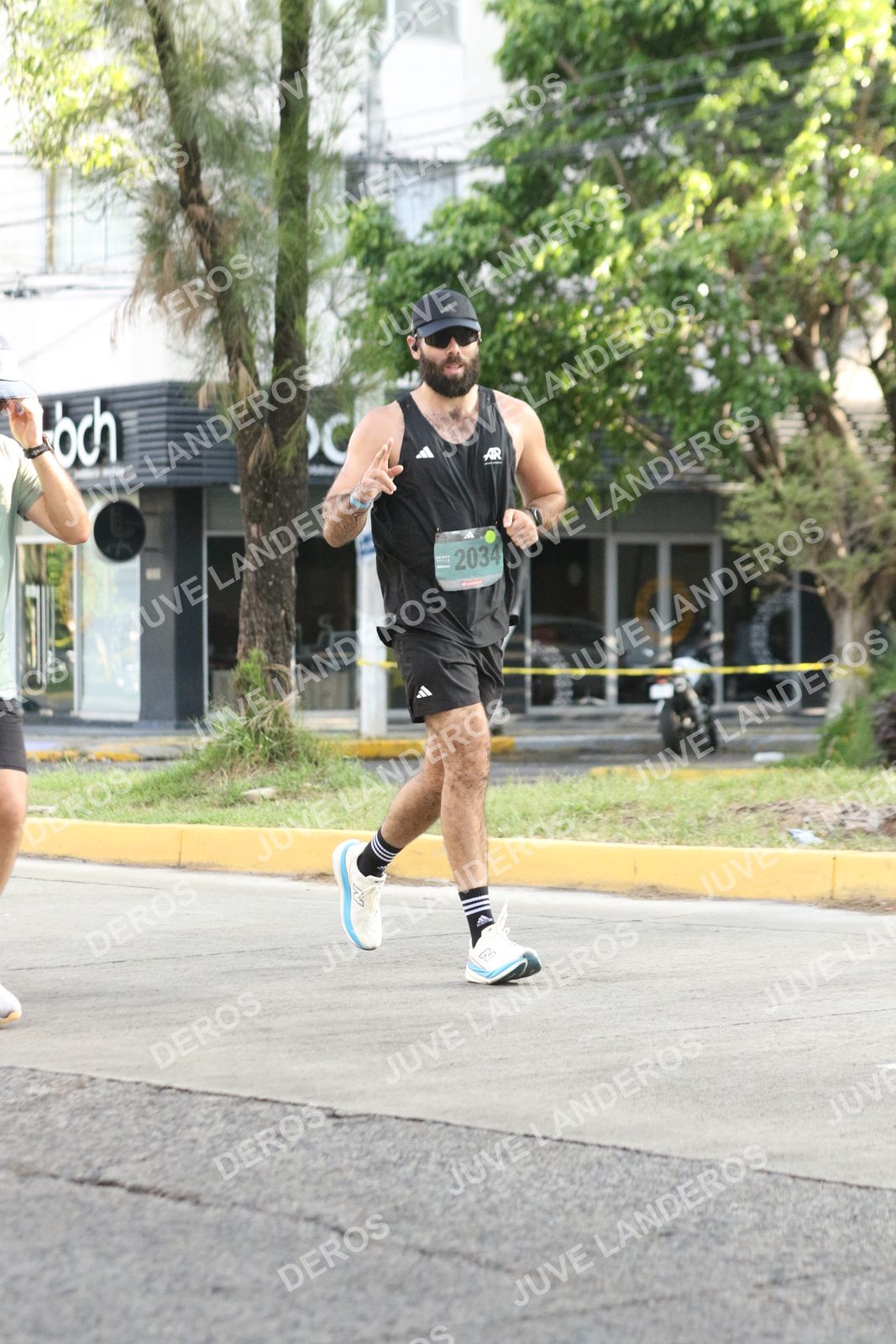 Foto de ADIDAS SPLITS GUADALAJARA 15K / 30K en Av. San Ignacio esquina Av. Ignacio L. Vallarta, Zapopan a las 08:38 · dorsal 2034