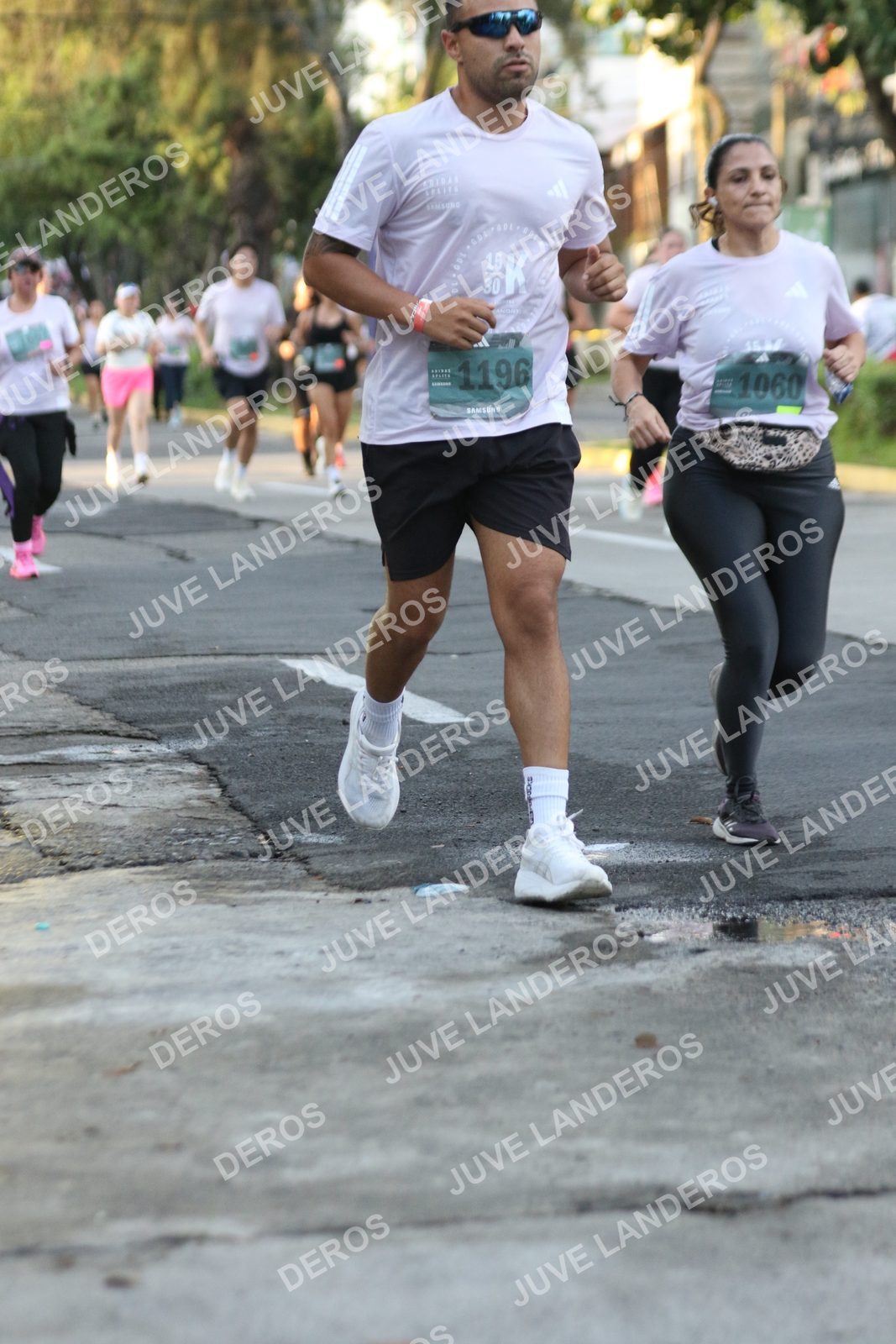 Foto de ADIDAS SPLITS GUADALAJARA 15K / 30K en Av. San Ignacio esquina Av. Ignacio L. Vallarta, Zapopan a las 07:15 · dorsal 1196, 1060