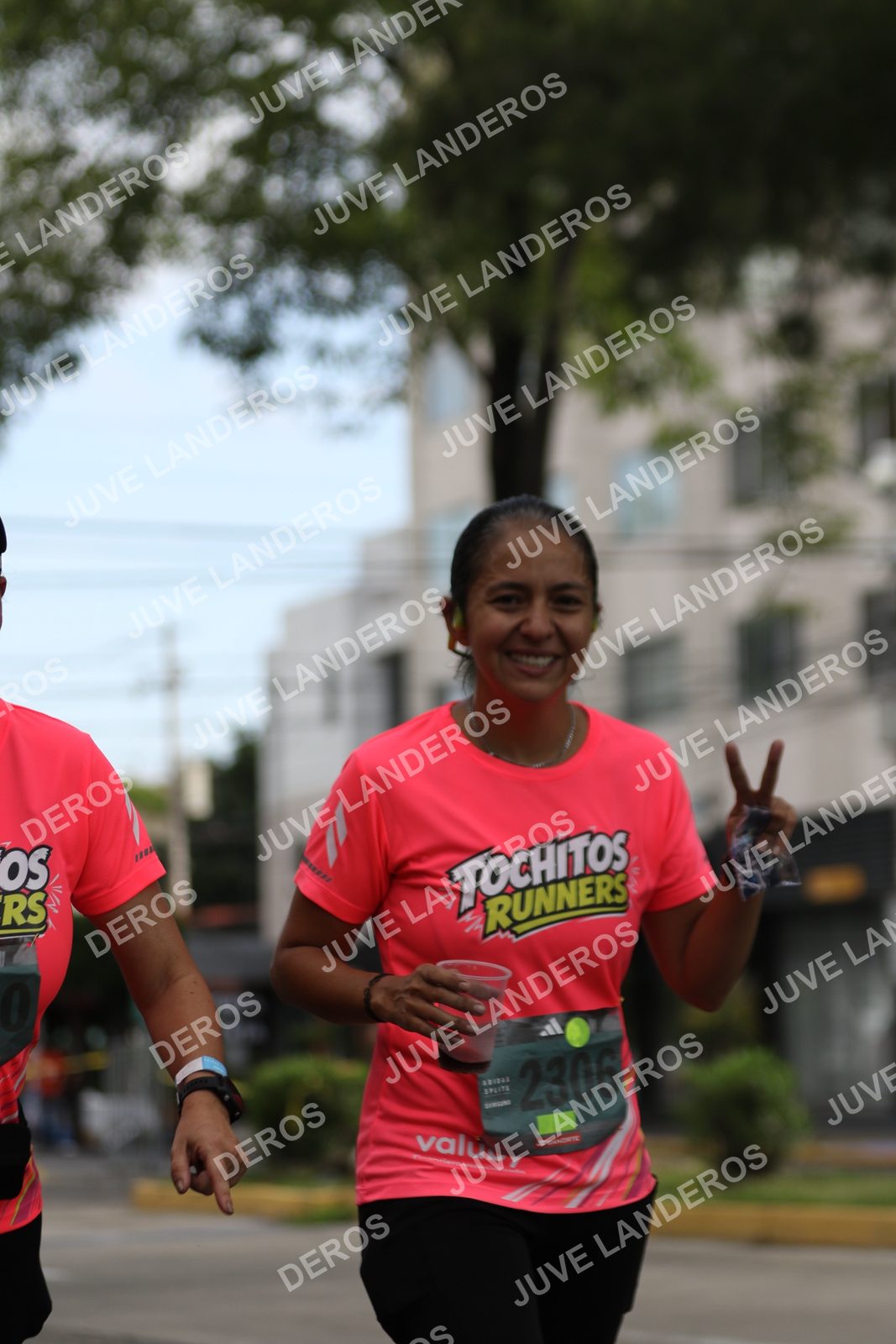 Foto de ADIDAS SPLITS GUADALAJARA 15K / 30K en Av. San Ignacio esquina Av. Ignacio L. Vallarta, Zapopan a las 09:10 · dorsal 2306
