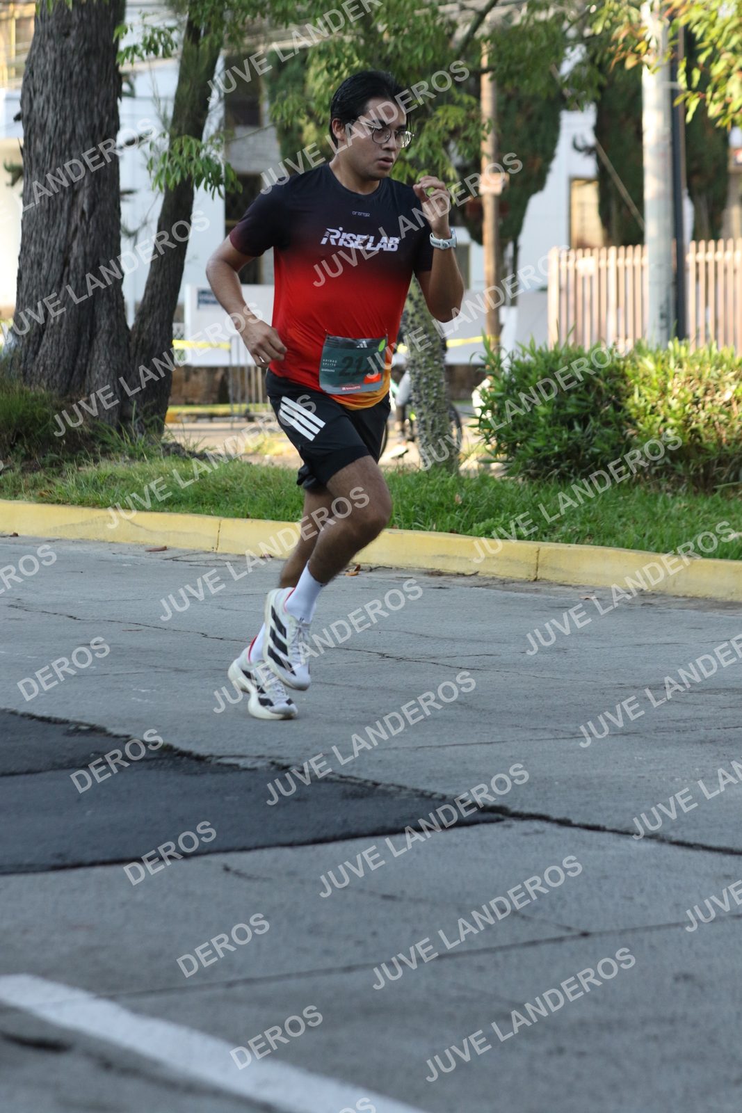 Foto de ADIDAS SPLITS GUADALAJARA 15K / 30K en Av. San Ignacio esquina Av. Ignacio L. Vallarta, Zapopan a las 07:59
