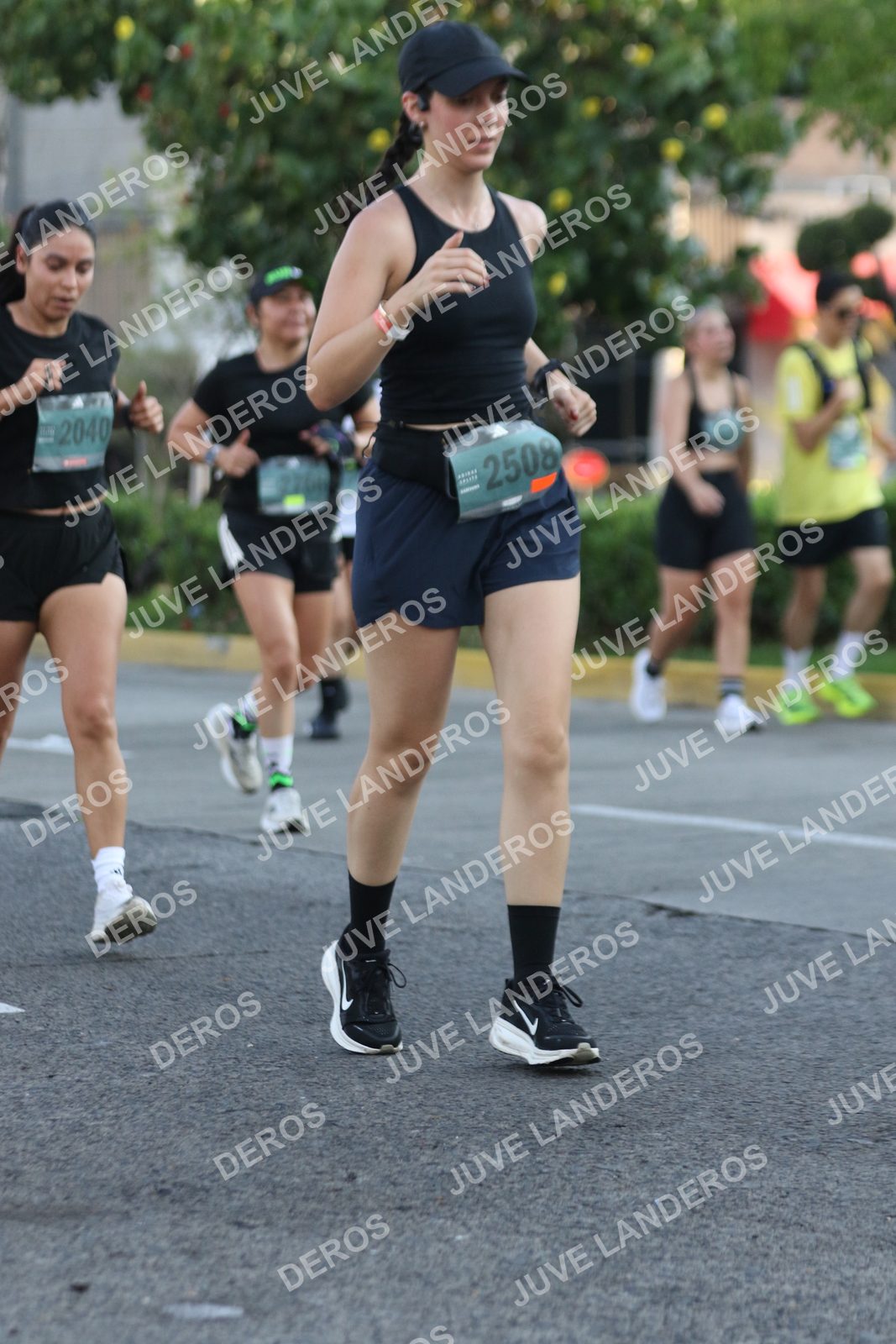 Foto de ADIDAS SPLITS GUADALAJARA 15K / 30K en Av. San Ignacio esquina Av. Ignacio L. Vallarta, Zapopan a las 07:43 · dorsal 2508, 2040