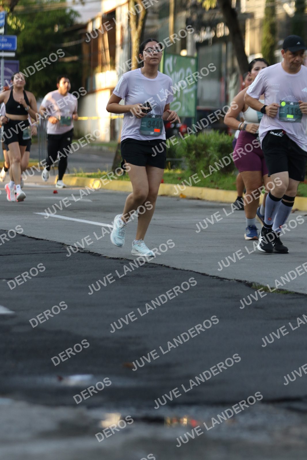Foto de ADIDAS SPLITS GUADALAJARA 15K / 30K en Av. San Ignacio esquina Av. Ignacio L. Vallarta, Zapopan a las 07:18 · dorsal 3441, 1193
