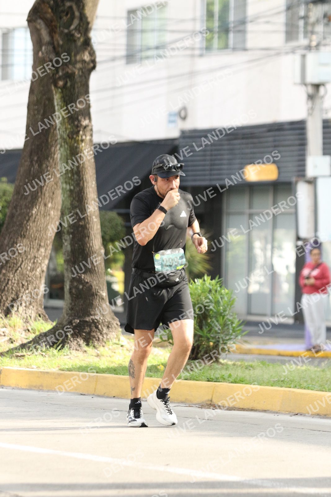 Foto de ADIDAS SPLITS GUADALAJARA 15K / 30K en Av. San Ignacio esquina Av. Ignacio L. Vallarta, Zapopan a las 08:58 · dorsal 299