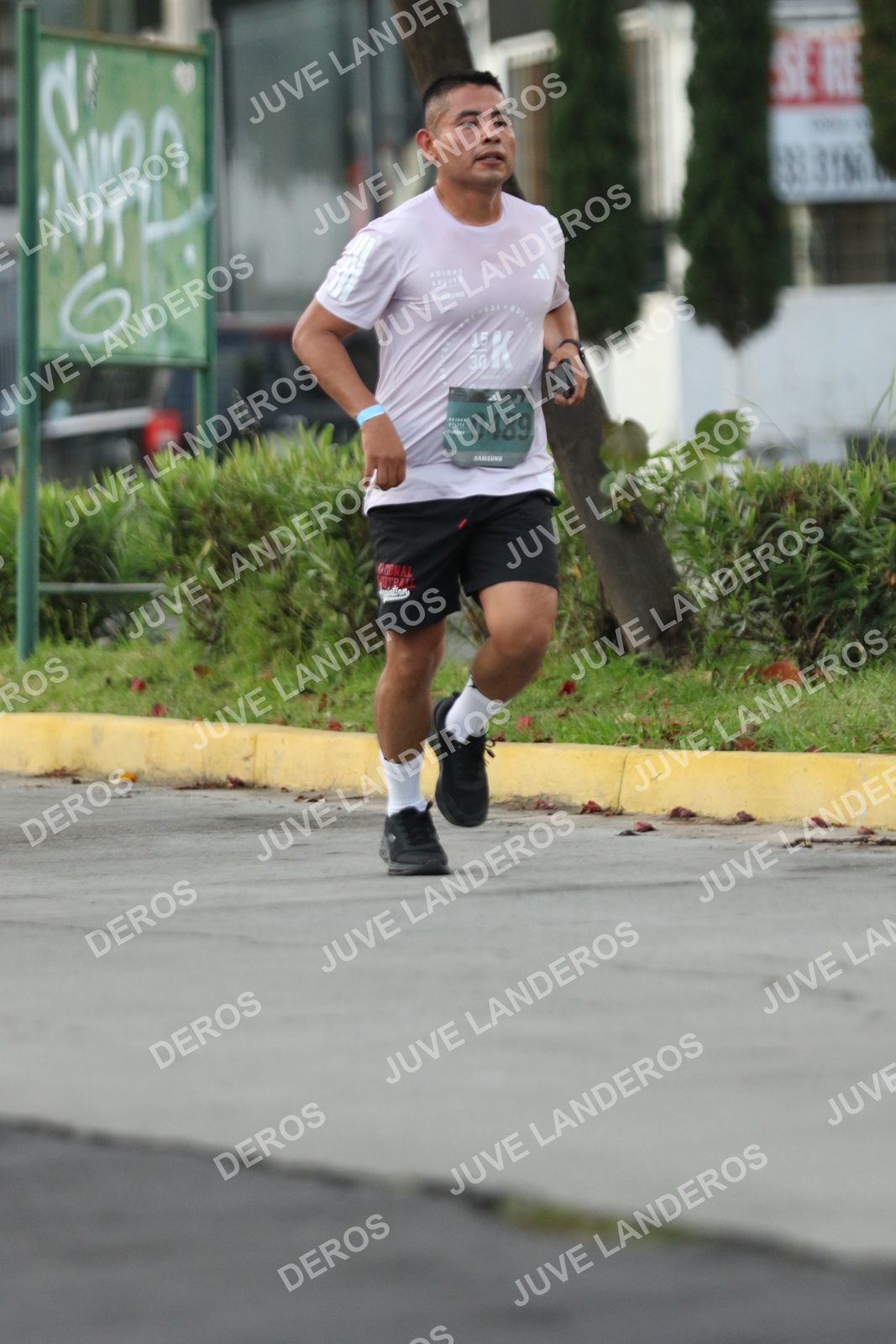 Foto de ADIDAS SPLITS GUADALAJARA 15K / 30K en Av. San Ignacio esquina Av. Ignacio L. Vallarta, Zapopan a las 07:01 · dorsal 489, 30