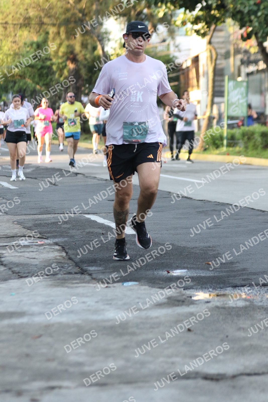 Foto de ADIDAS SPLITS GUADALAJARA 15K / 30K en Av. San Ignacio esquina Av. Ignacio L. Vallarta, Zapopan a las 07:18 · dorsal 1329, 15, 30