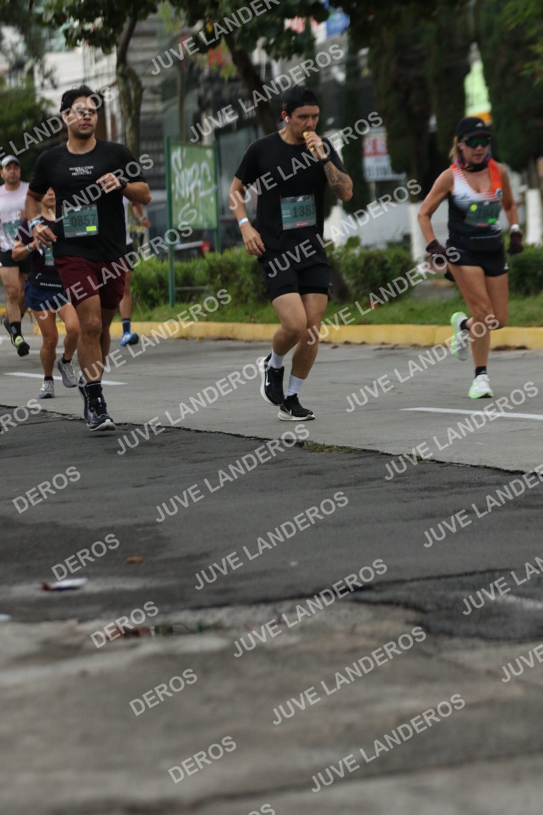 Foto de ADIDAS SPLITS GUADALAJARA 15K / 30K en Av. San Ignacio esquina Av. Ignacio L. Vallarta, Zapopan a las 06:55 · dorsal 857, 1383