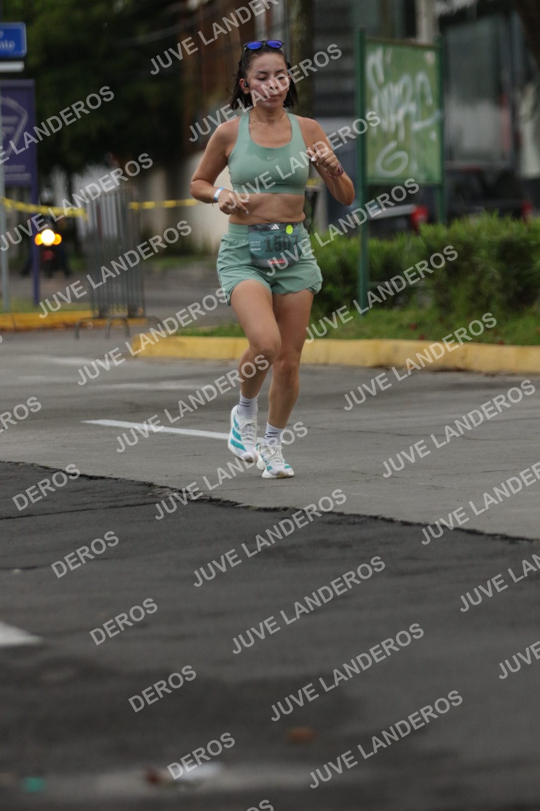 Foto de ADIDAS SPLITS GUADALAJARA 15K / 30K en Av. San Ignacio esquina Av. Ignacio L. Vallarta, Zapopan a las 06:53 · dorsal 1507
