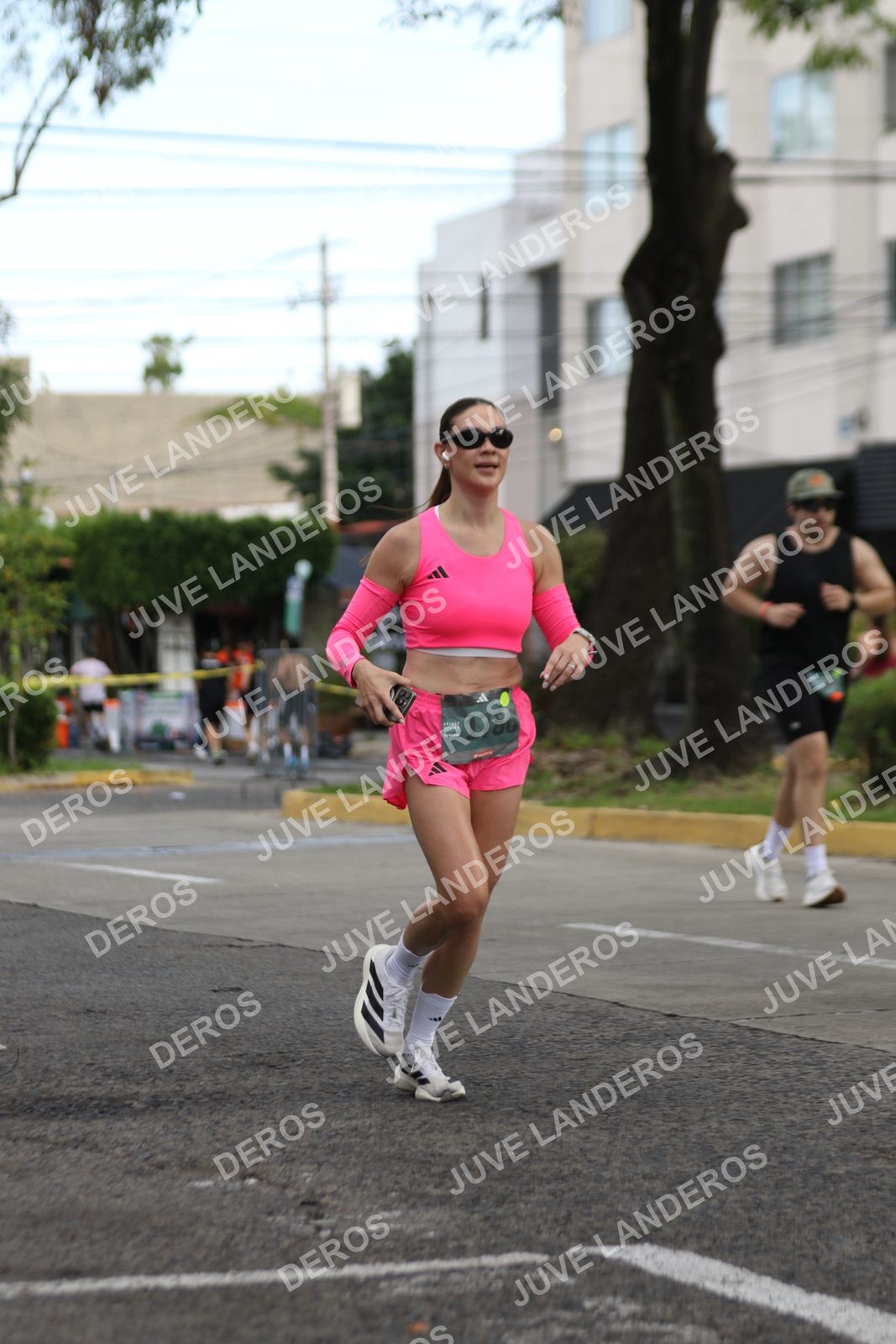 Foto de ADIDAS SPLITS GUADALAJARA 15K / 30K en Av. San Ignacio esquina Av. Ignacio L. Vallarta, Zapopan a las 09:04 · dorsal 1786