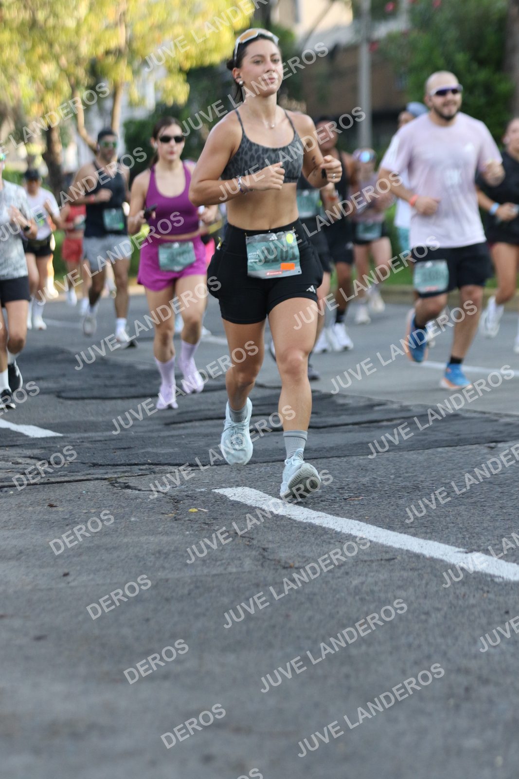 Foto de ADIDAS SPLITS GUADALAJARA 15K / 30K en Av. San Ignacio esquina Av. Ignacio L. Vallarta, Zapopan a las 07:34 · dorsal 2101