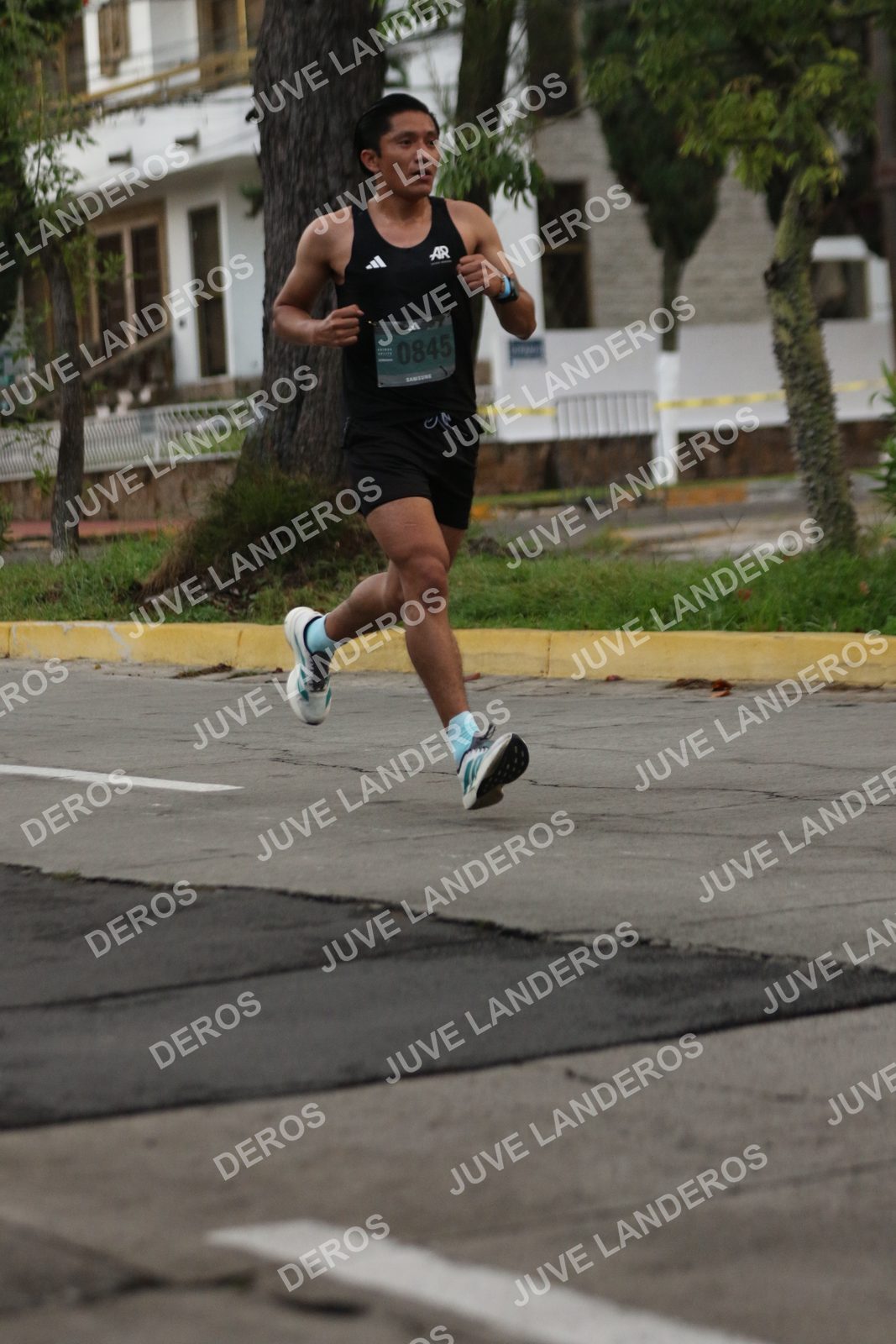 Foto de ADIDAS SPLITS GUADALAJARA 15K / 30K en Av. San Ignacio esquina Av. Ignacio L. Vallarta, Zapopan a las 06:50 · dorsal 845