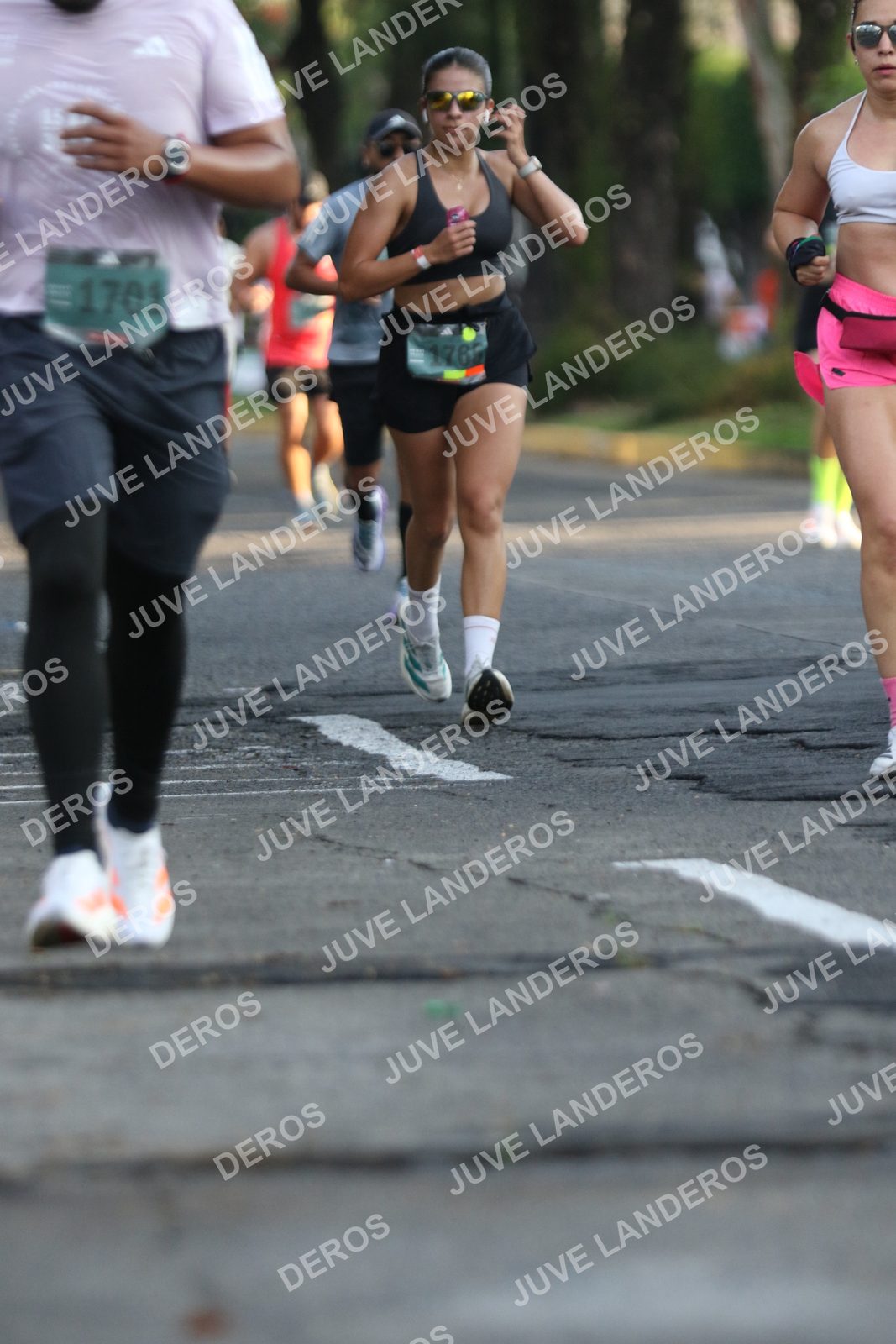 Foto de ADIDAS SPLITS GUADALAJARA 15K / 30K en Av. San Ignacio esquina Av. Ignacio L. Vallarta, Zapopan a las 07:29 · dorsal 1701