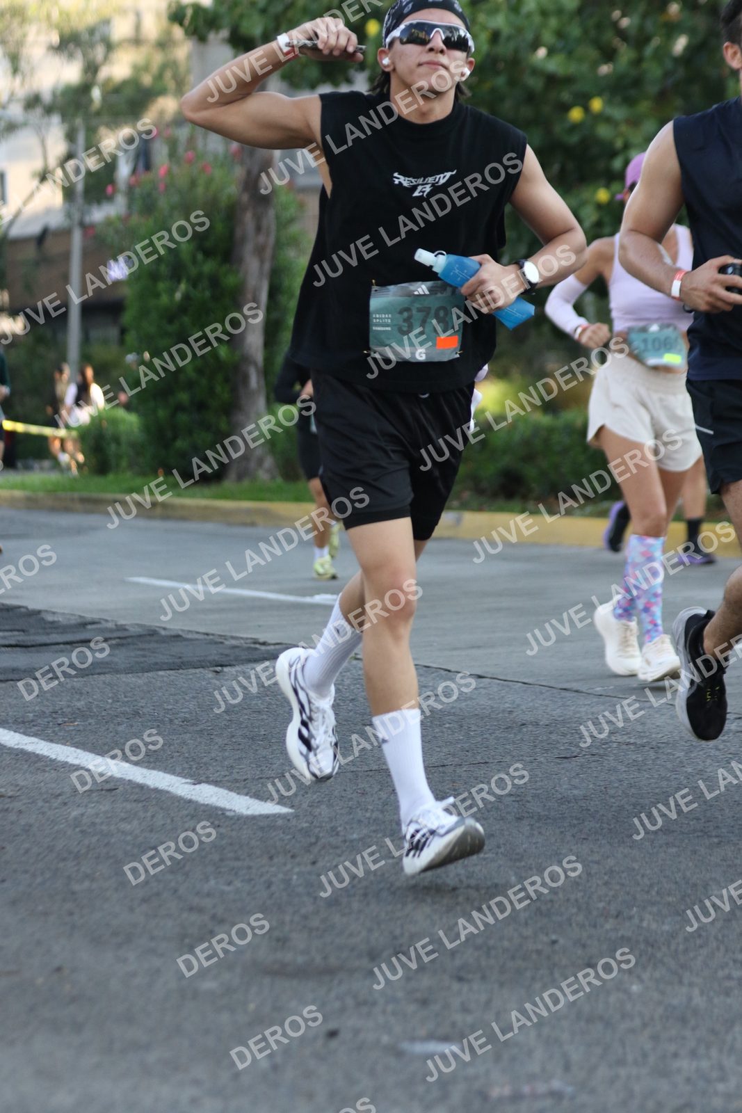 Foto de ADIDAS SPLITS GUADALAJARA 15K / 30K en Av. San Ignacio esquina Av. Ignacio L. Vallarta, Zapopan a las 07:38 · dorsal 3782
