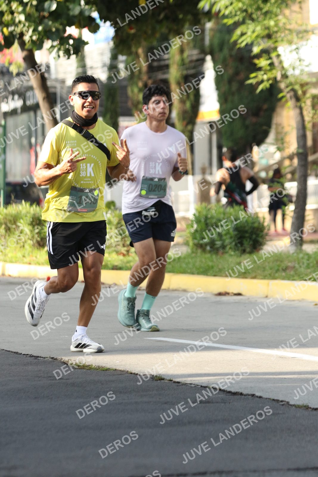 Foto de ADIDAS SPLITS GUADALAJARA 15K / 30K en Av. San Ignacio esquina Av. Ignacio L. Vallarta, Zapopan a las 08:31 · dorsal 1445, 204, 15, 30