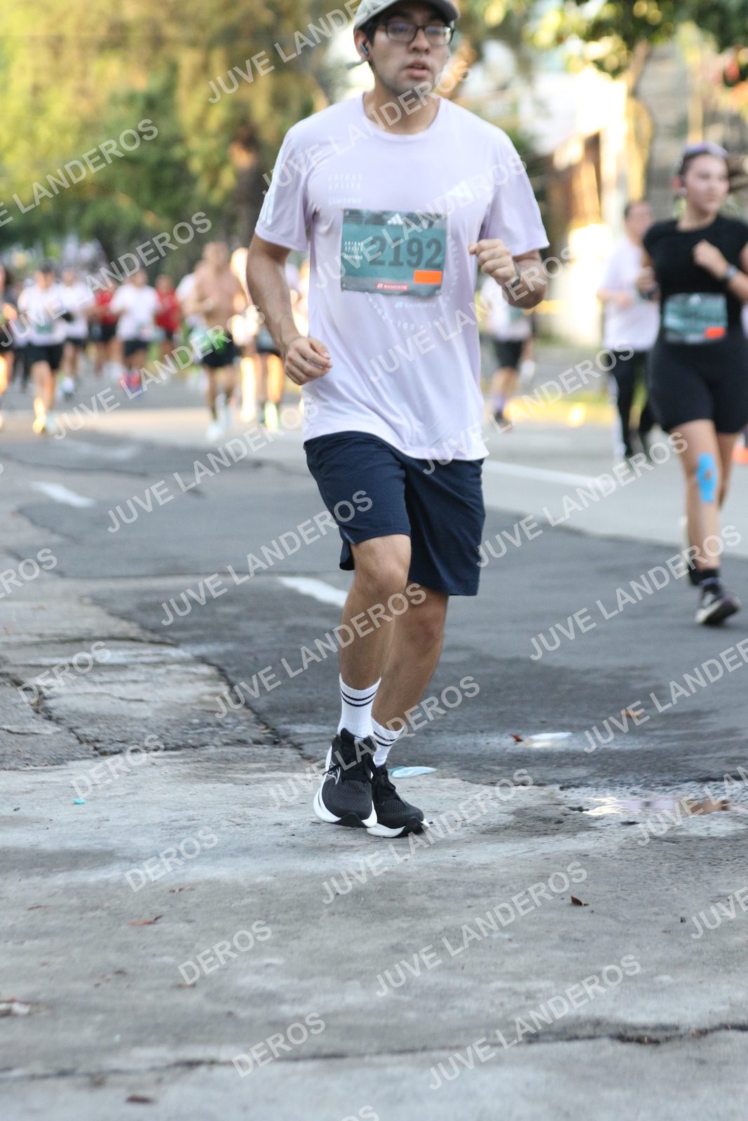 Foto de ADIDAS SPLITS GUADALAJARA 15K / 30K en Av. San Ignacio esquina Av. Ignacio L. Vallarta, Zapopan a las 07:18 · dorsal 2192