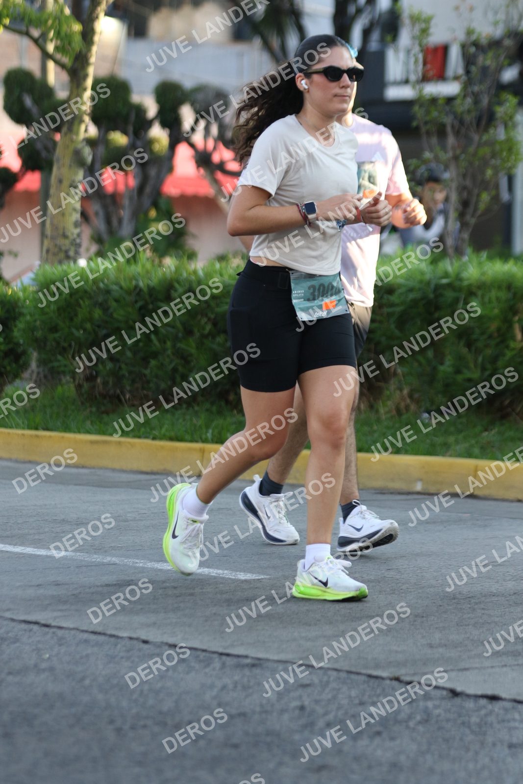 Foto de ADIDAS SPLITS GUADALAJARA 15K / 30K en Av. San Ignacio esquina Av. Ignacio L. Vallarta, Zapopan a las 07:47 · dorsal 3004