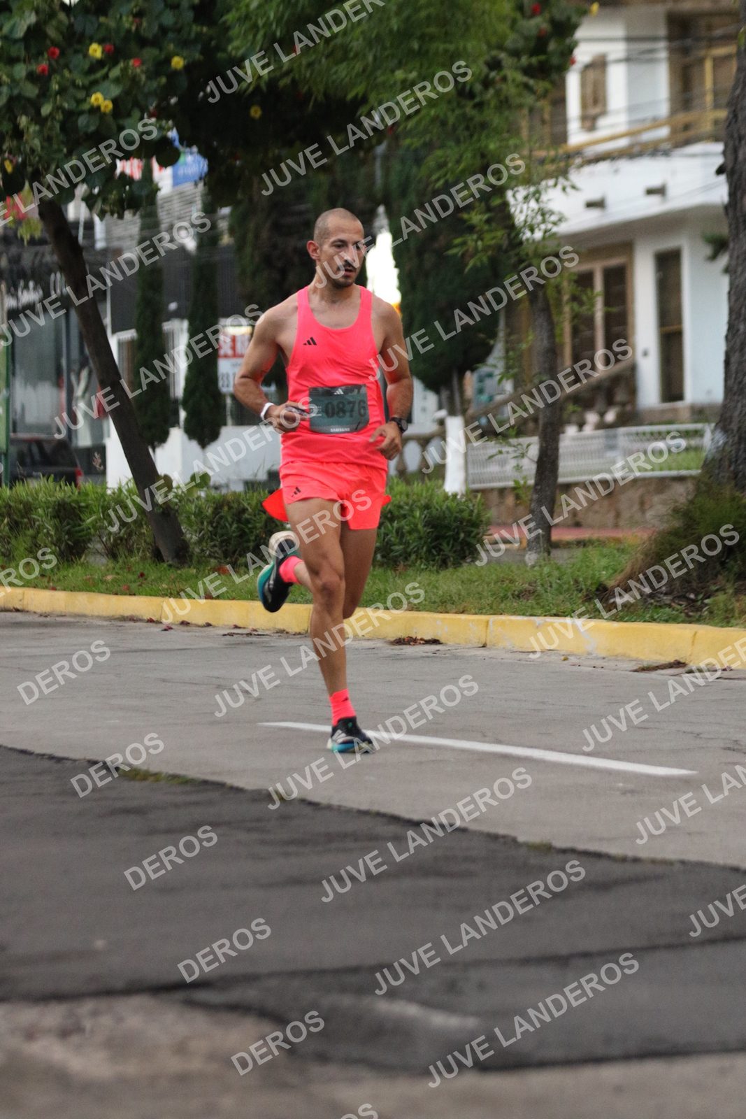 Foto de ADIDAS SPLITS GUADALAJARA 15K / 30K en Av. San Ignacio esquina Av. Ignacio L. Vallarta, Zapopan a las 06:46 · dorsal 876