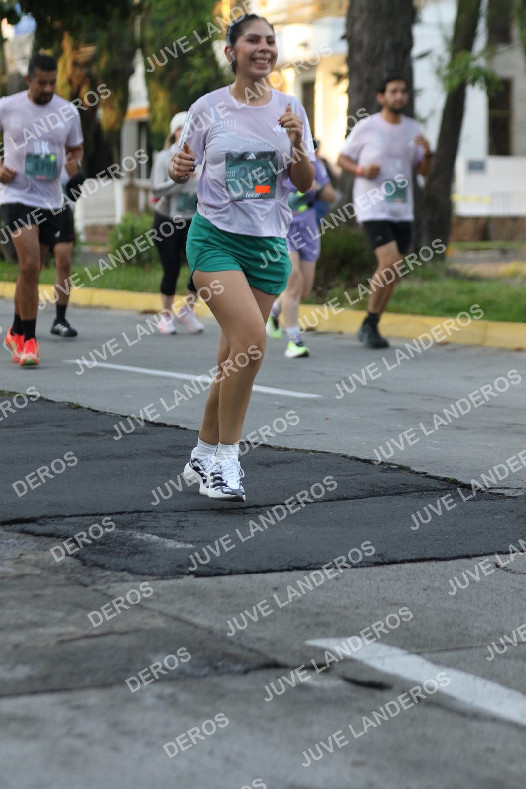 Foto de ADIDAS SPLITS GUADALAJARA 15K / 30K en Av. San Ignacio esquina Av. Ignacio L. Vallarta, Zapopan a las 07:14 · dorsal 2908